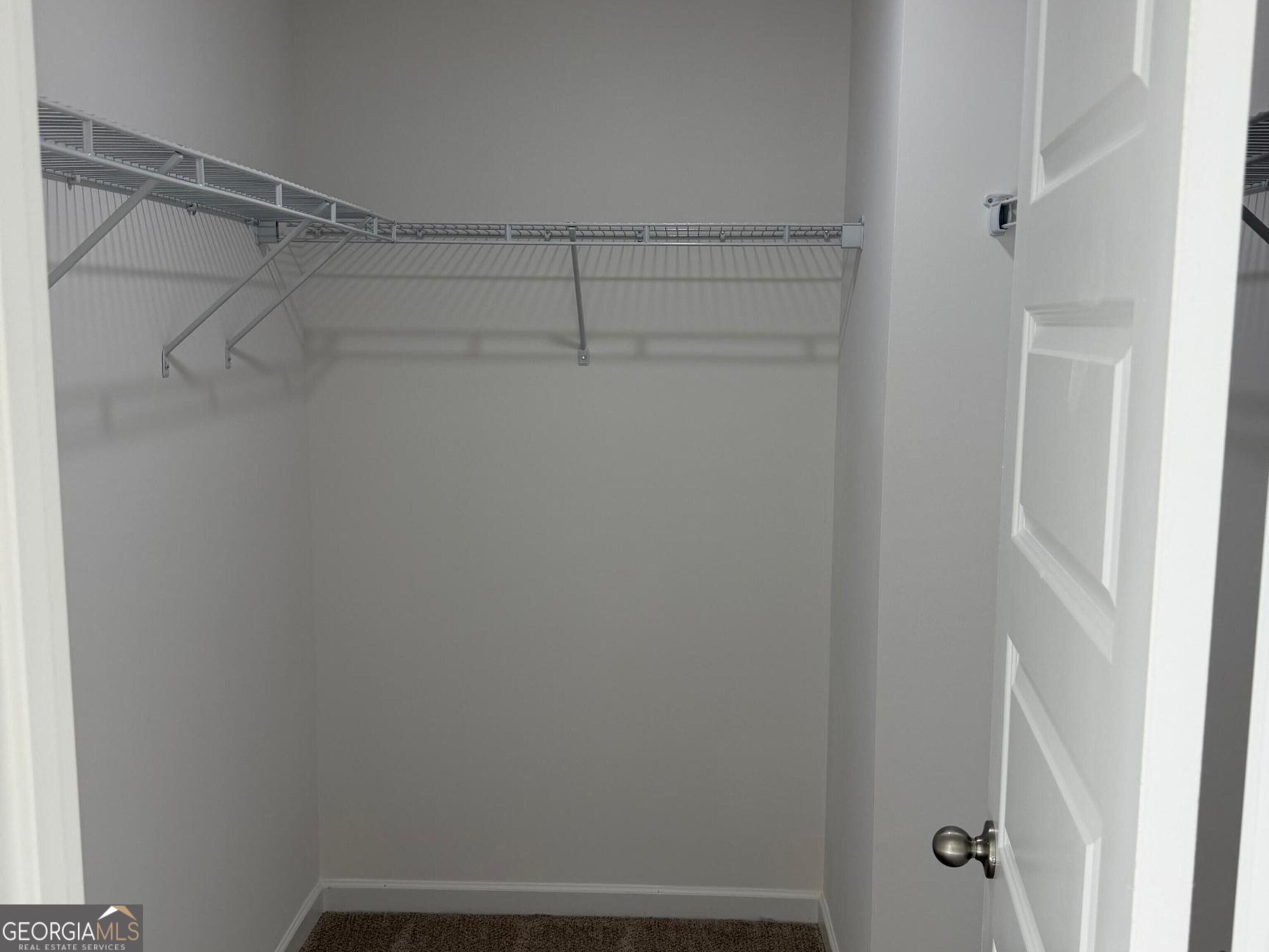 8135 Pine Ridge Road Property Photo 10