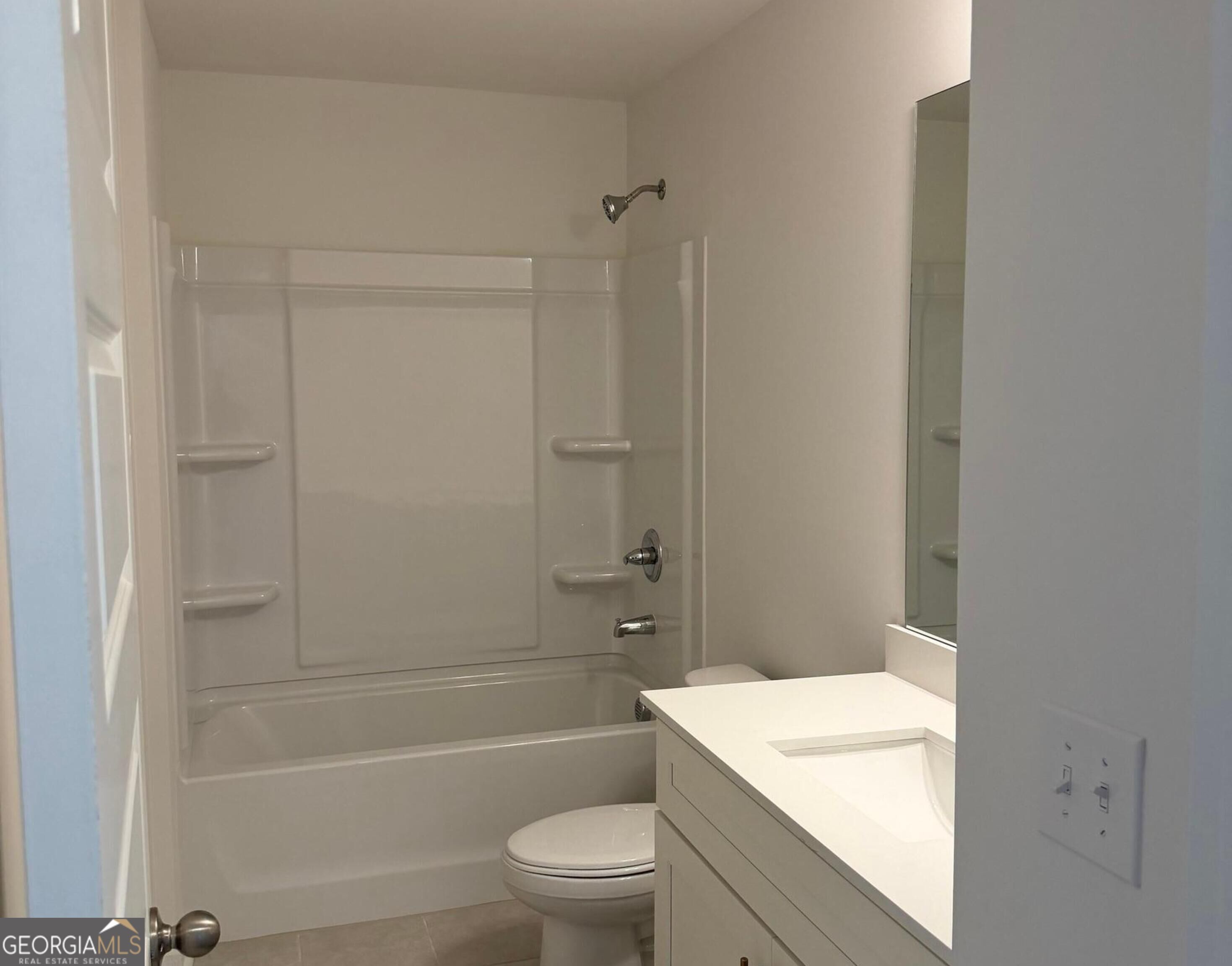 8135 Pine Ridge Road Property Photo 16