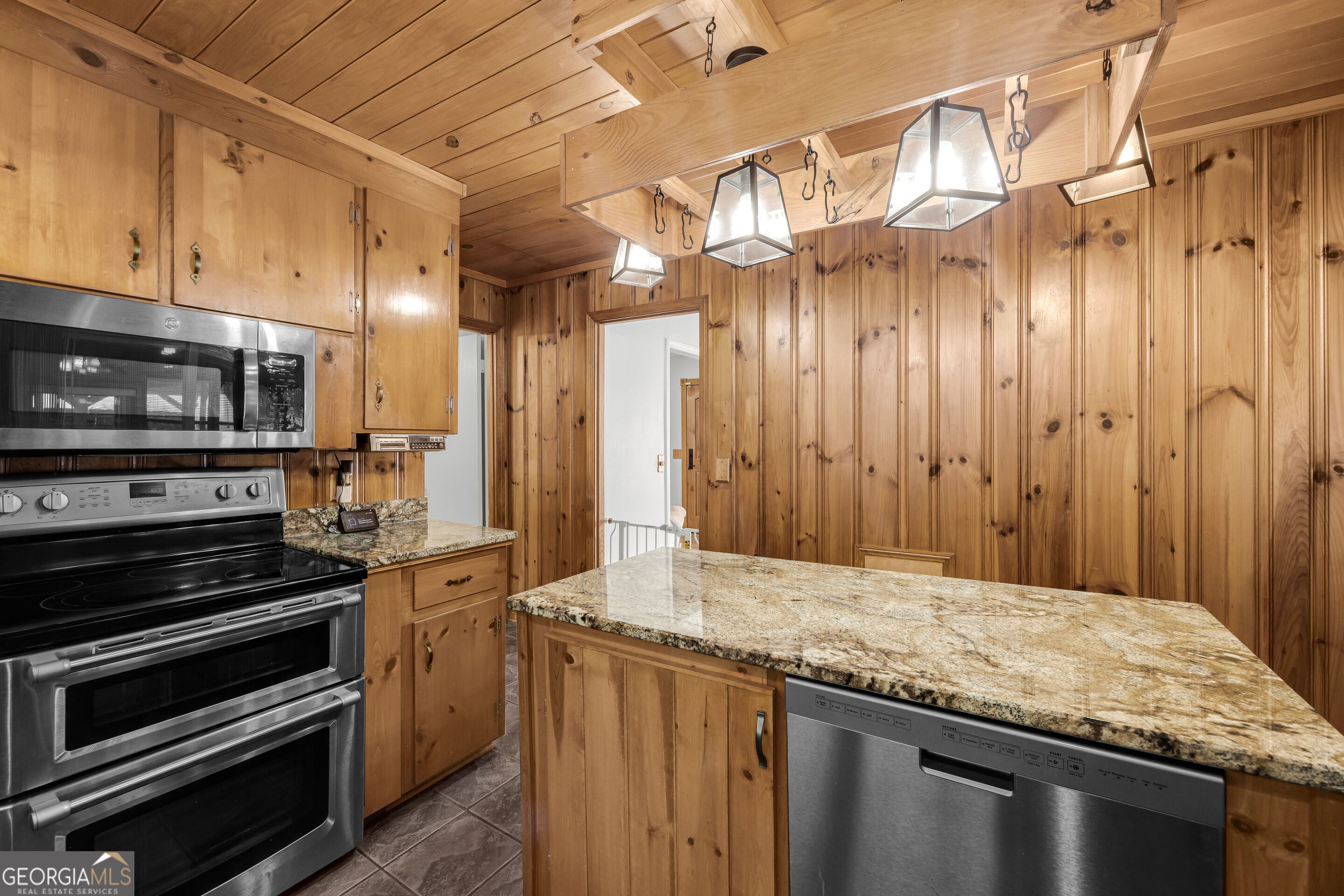 1104 Double Bridges Road Property Photo 12