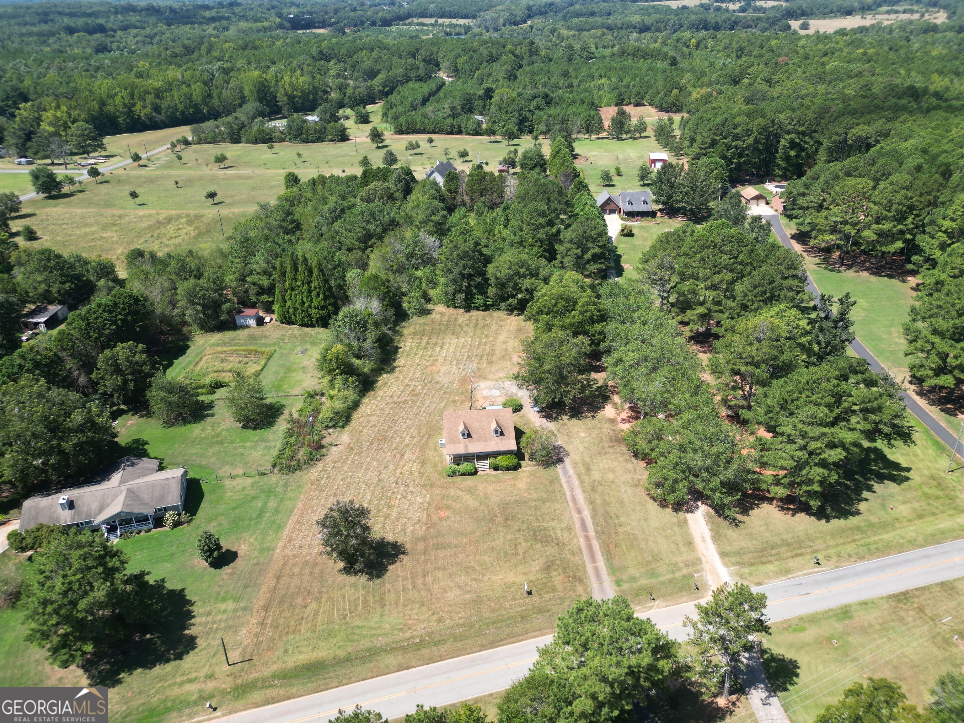 693 Patton Road Property Photo 2