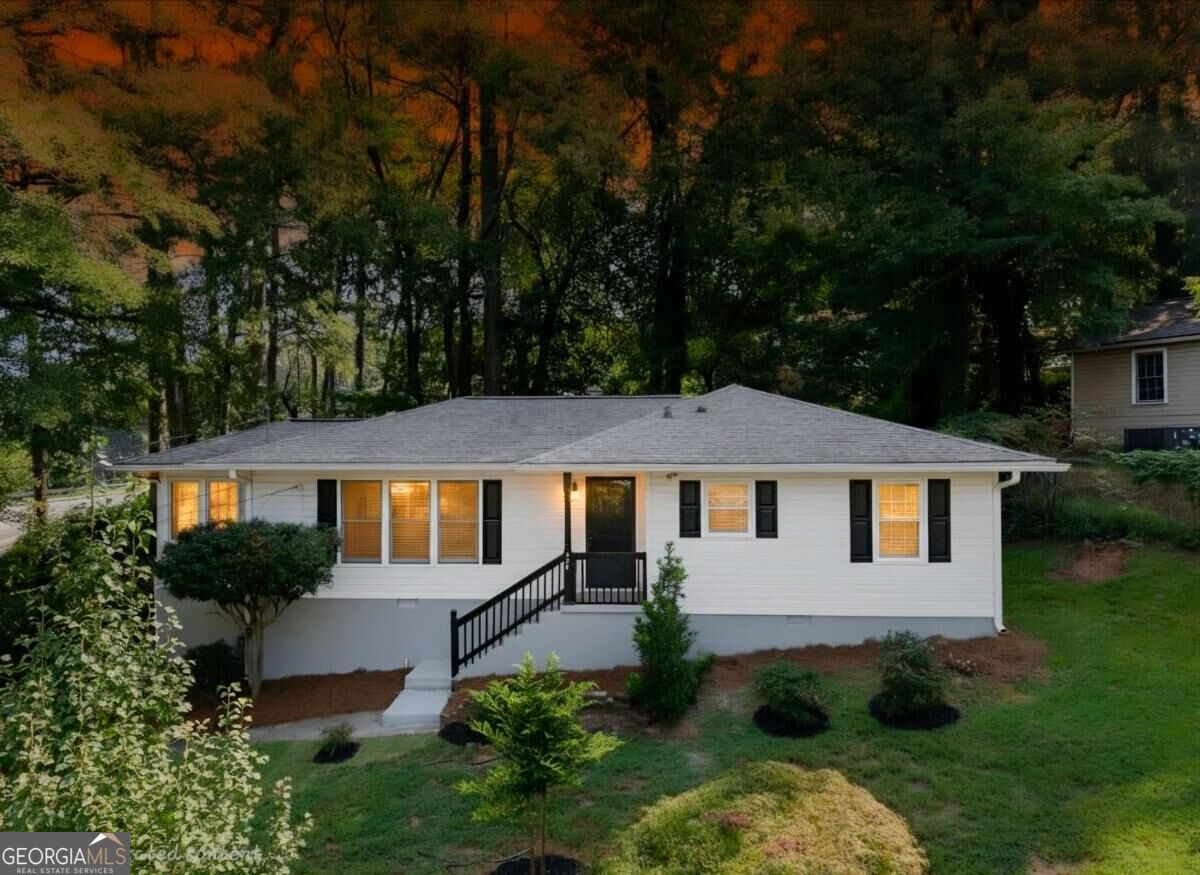 220 Woods Drive Ne Property Photo 1
