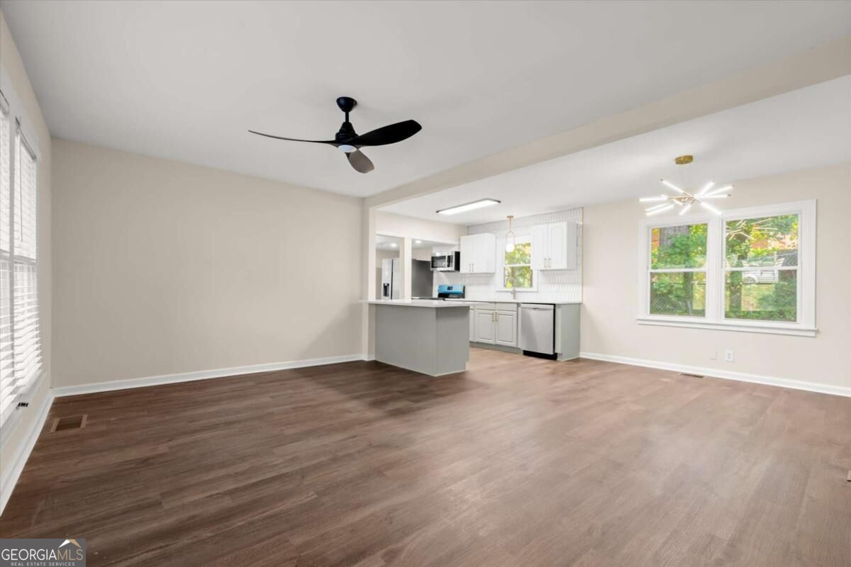 220 Woods Drive Ne Property Photo 17
