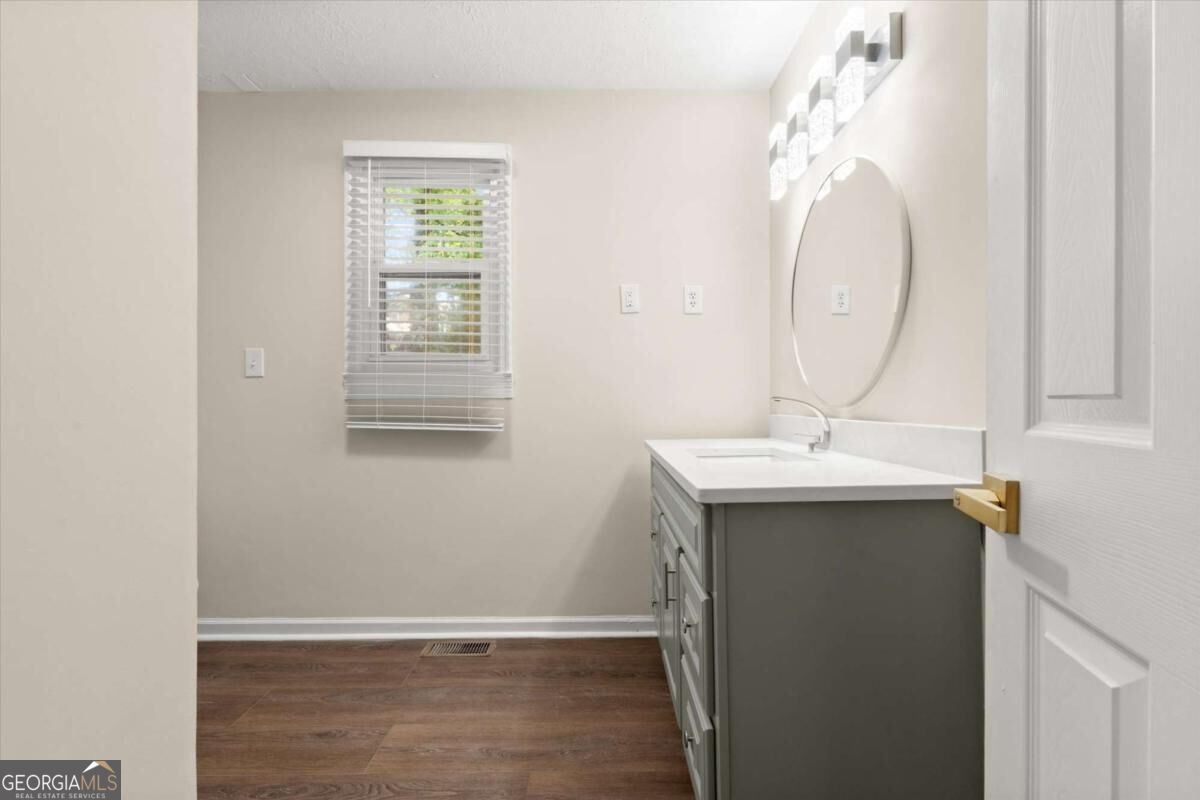 220 Woods Drive Ne Property Photo 44
