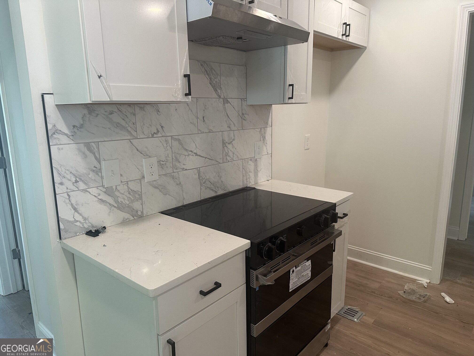 890 Center Hill Avenue Nw Property Photo 14