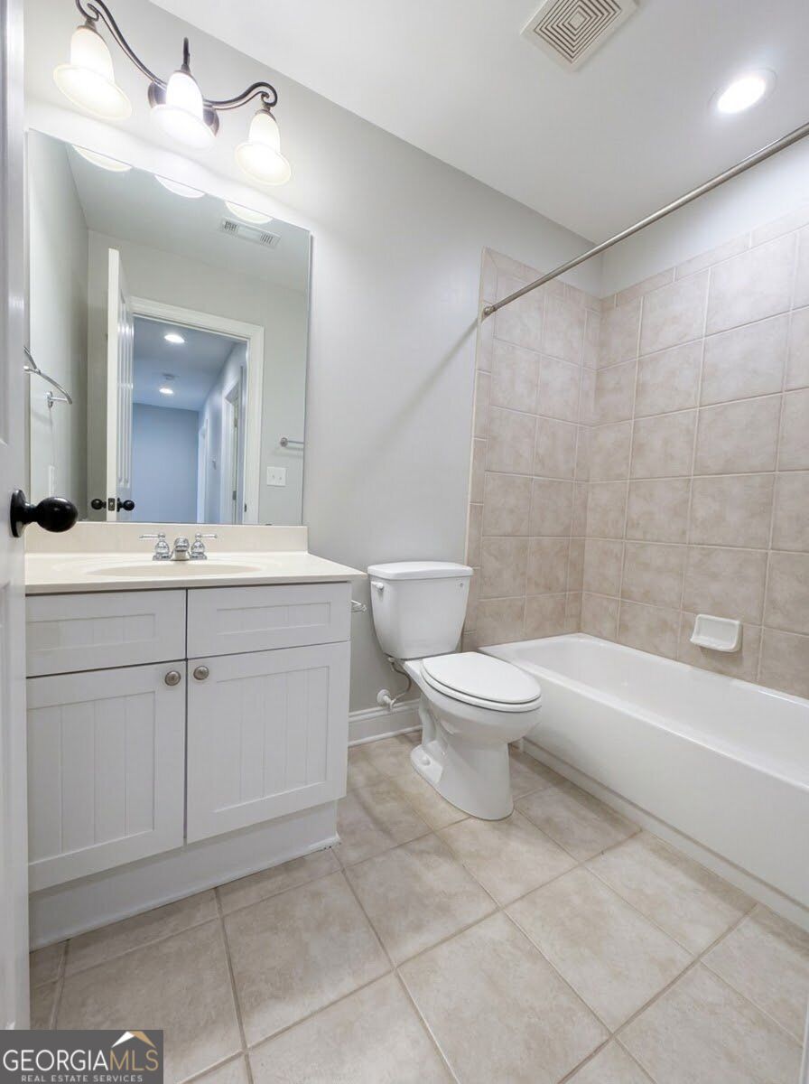 1602 Chatterton Court Ne # 106 Property Photo 20