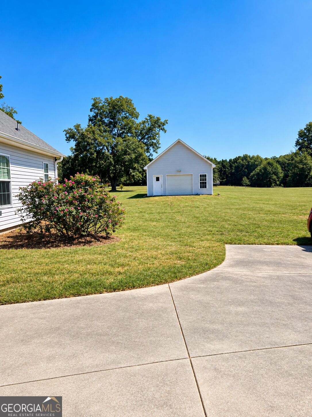 47 Deer Run Property Photo 4