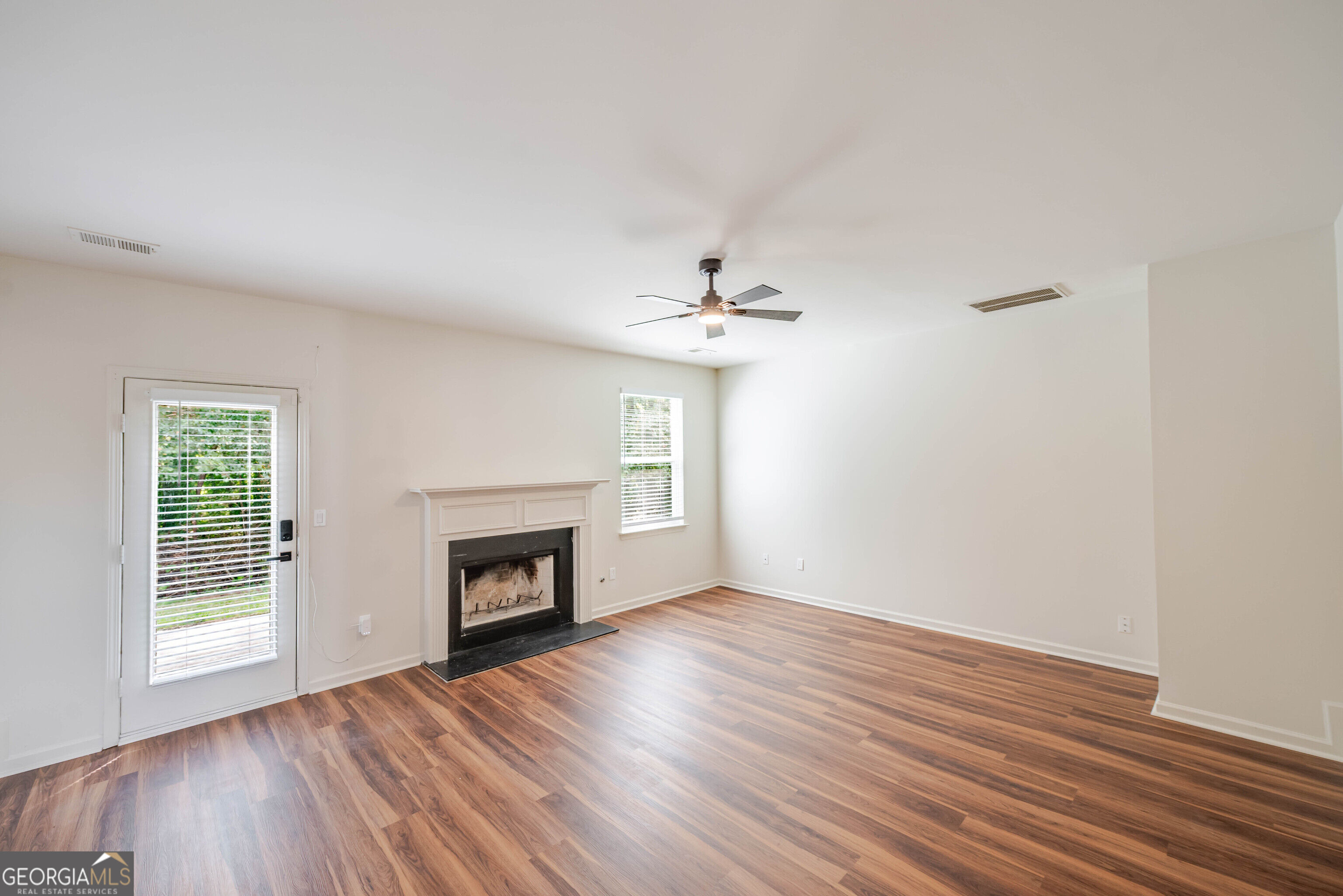 1376 Koble Mill Lane Property Photo 7