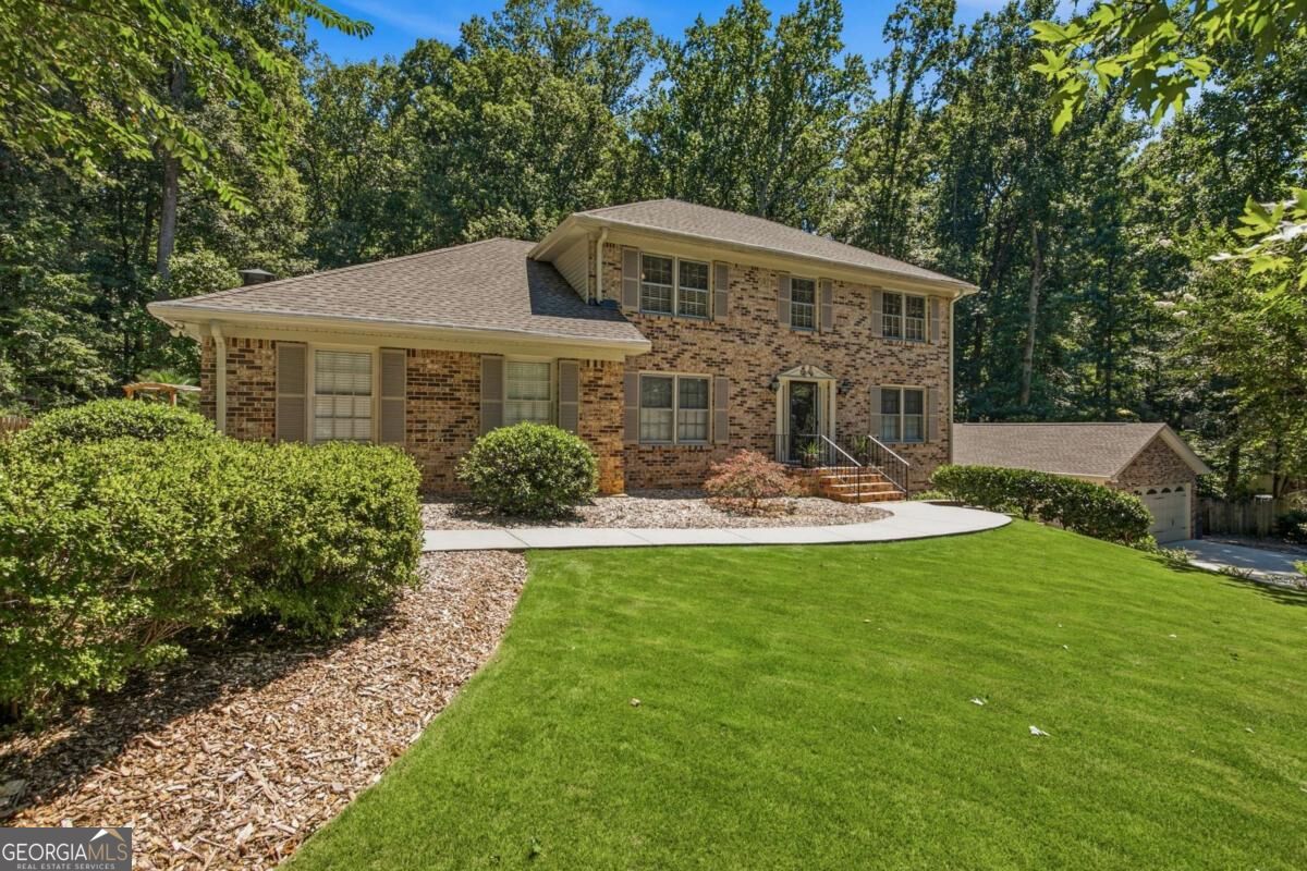 330 Waverly Hall Drive Property Photo 1
