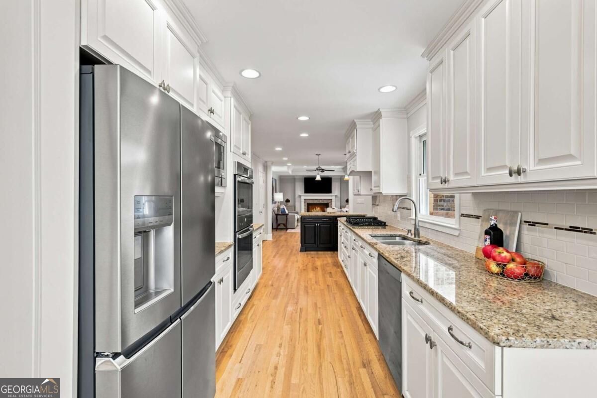 330 Waverly Hall Drive Property Photo 22
