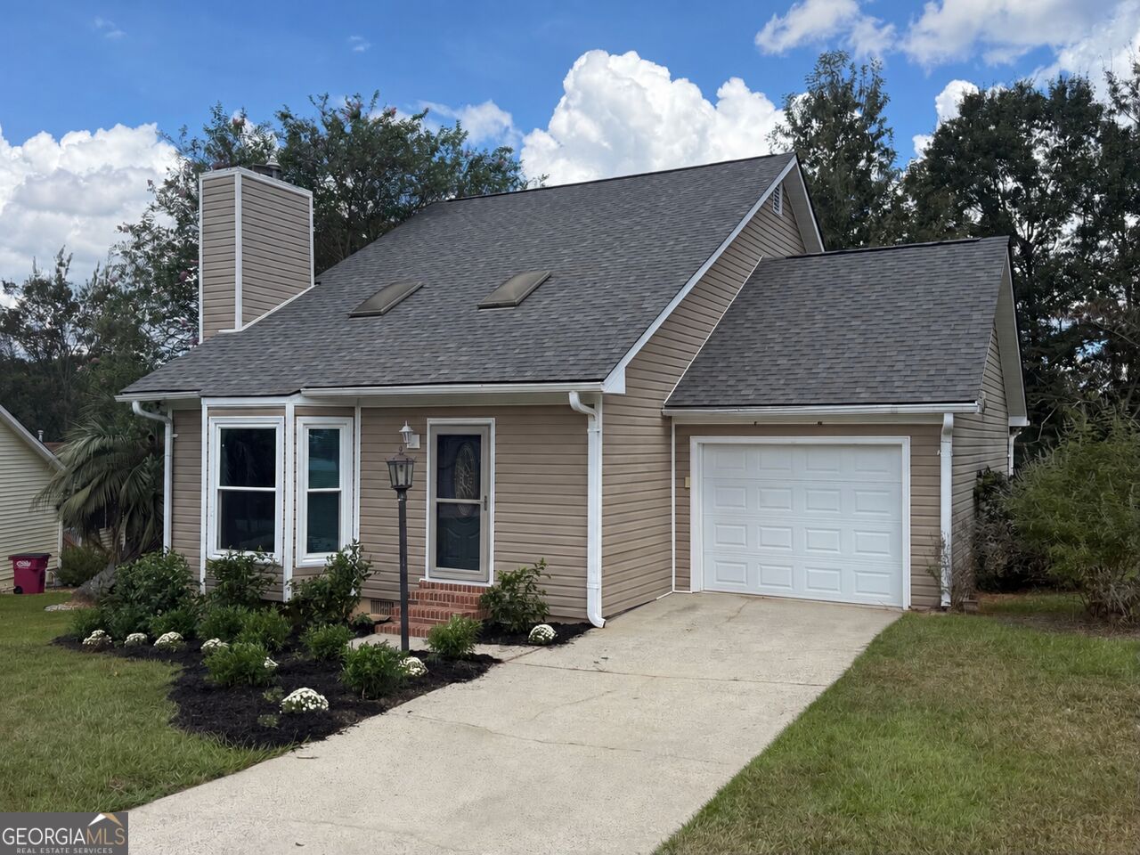 515 Shadow Moss Drive Property Photo 2