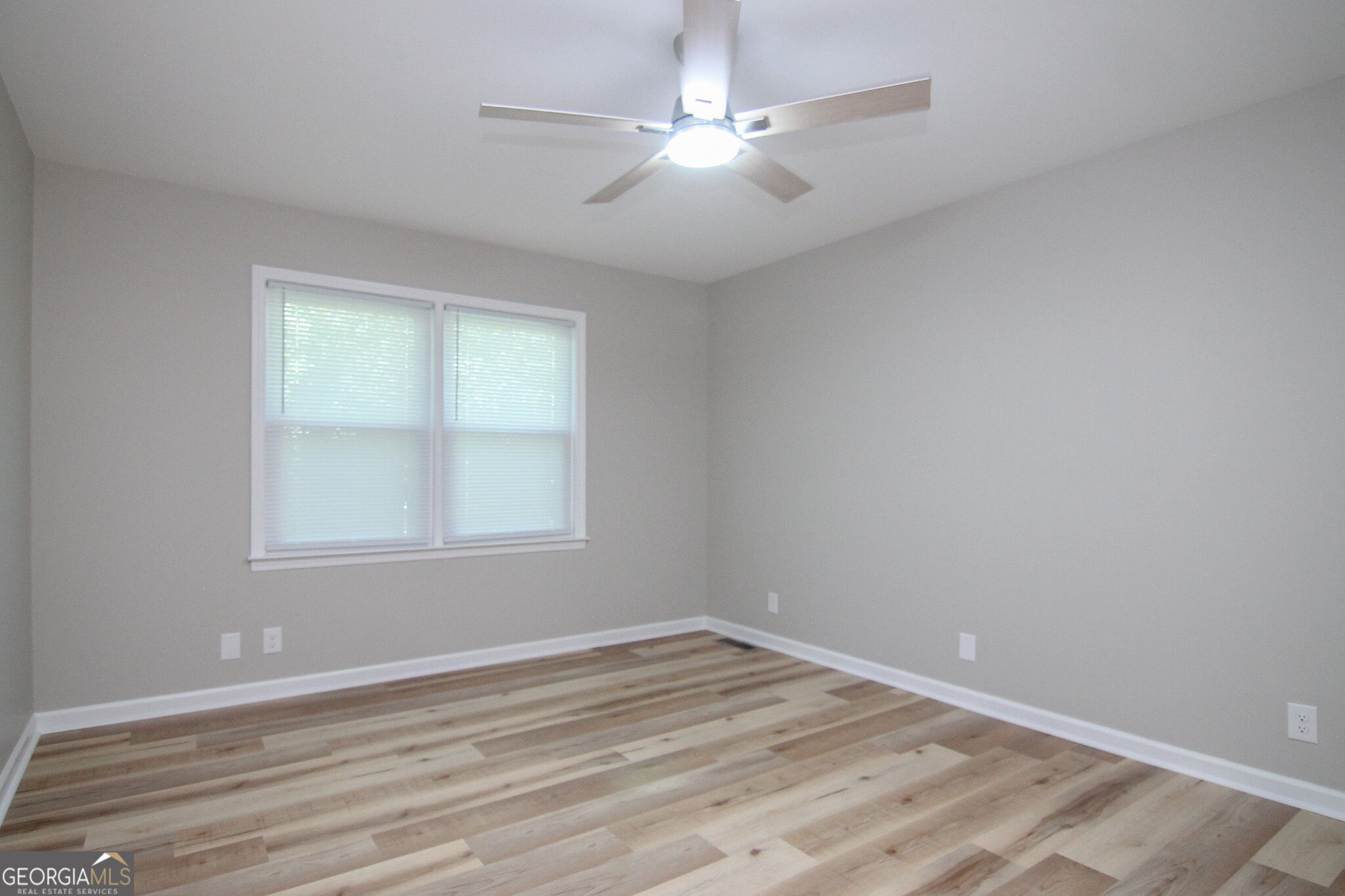 515 Shadow Moss Drive Property Photo 10