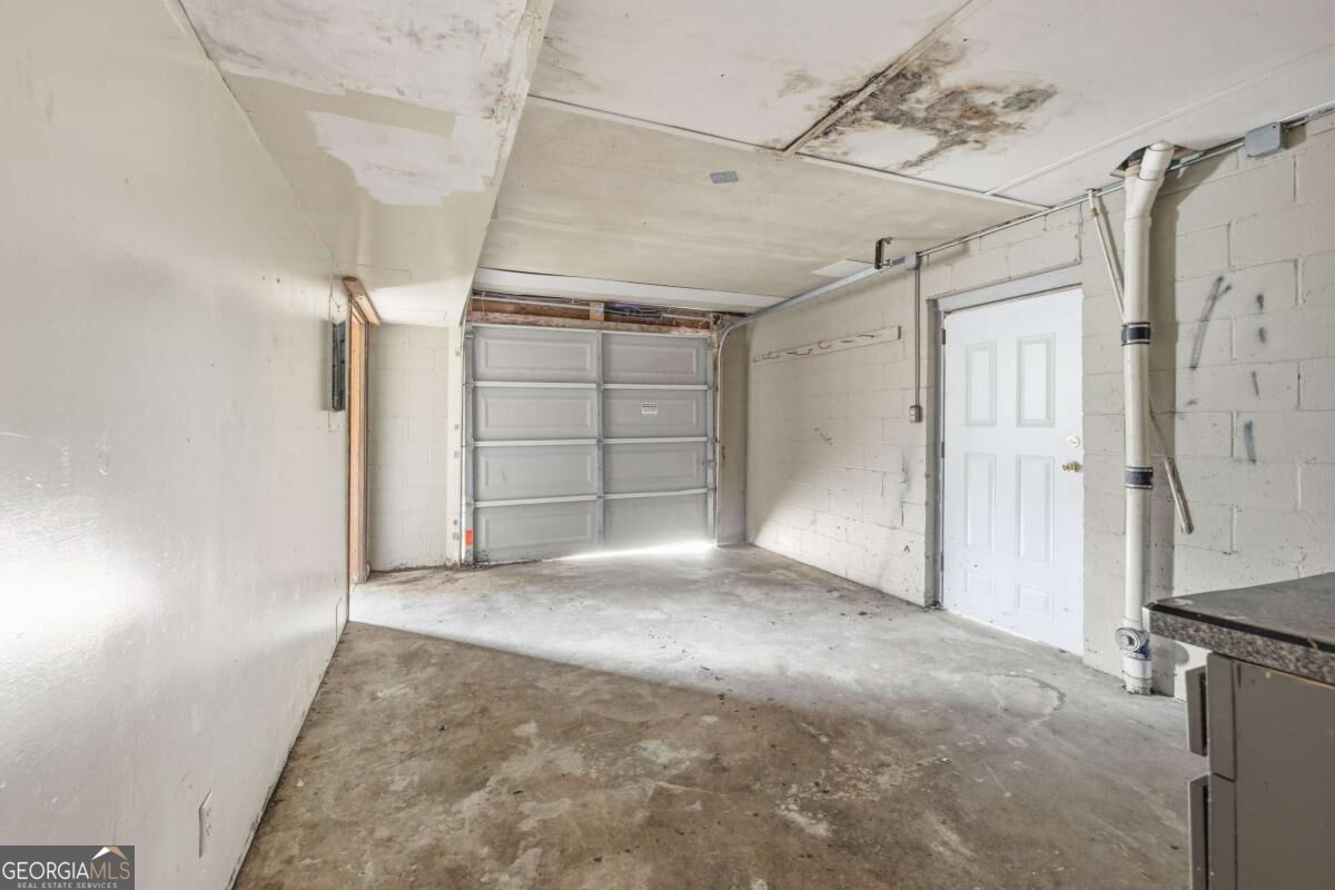 1920 Long Ridge Drive Property Photo 25