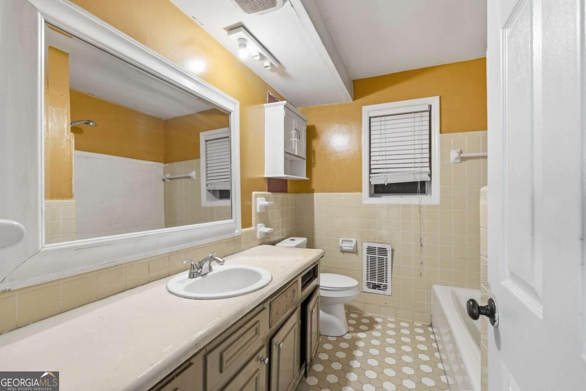 1920 Long Ridge Drive Property Photo 26