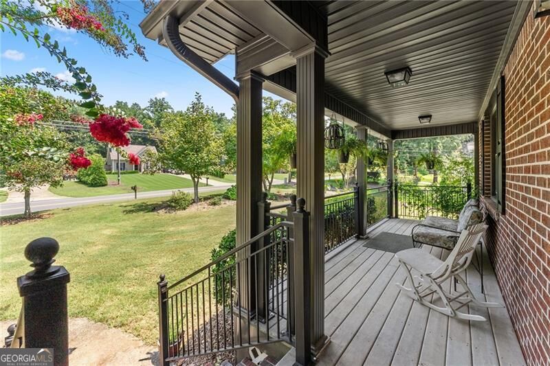 2905 Lanier Beach South Road Property Photo 5