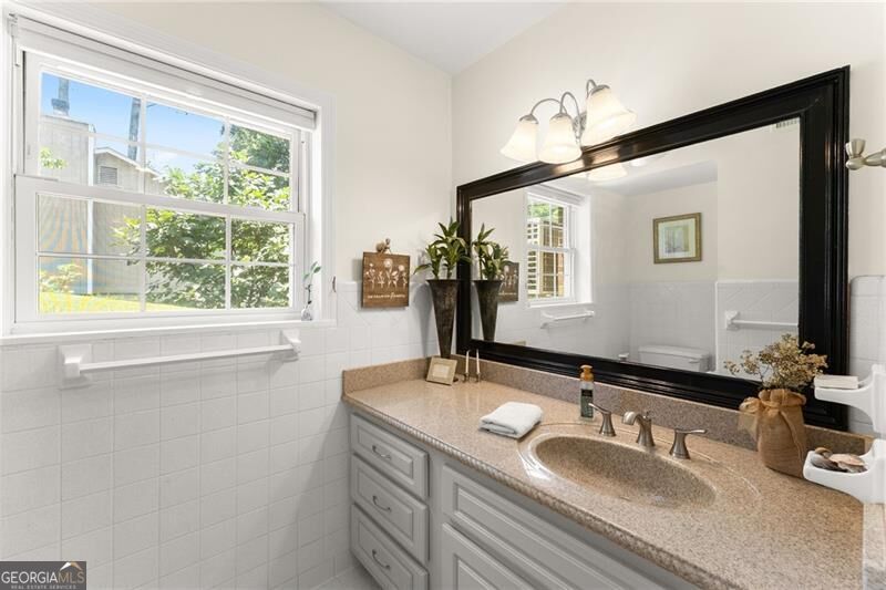 2905 Lanier Beach South Road Property Photo 46