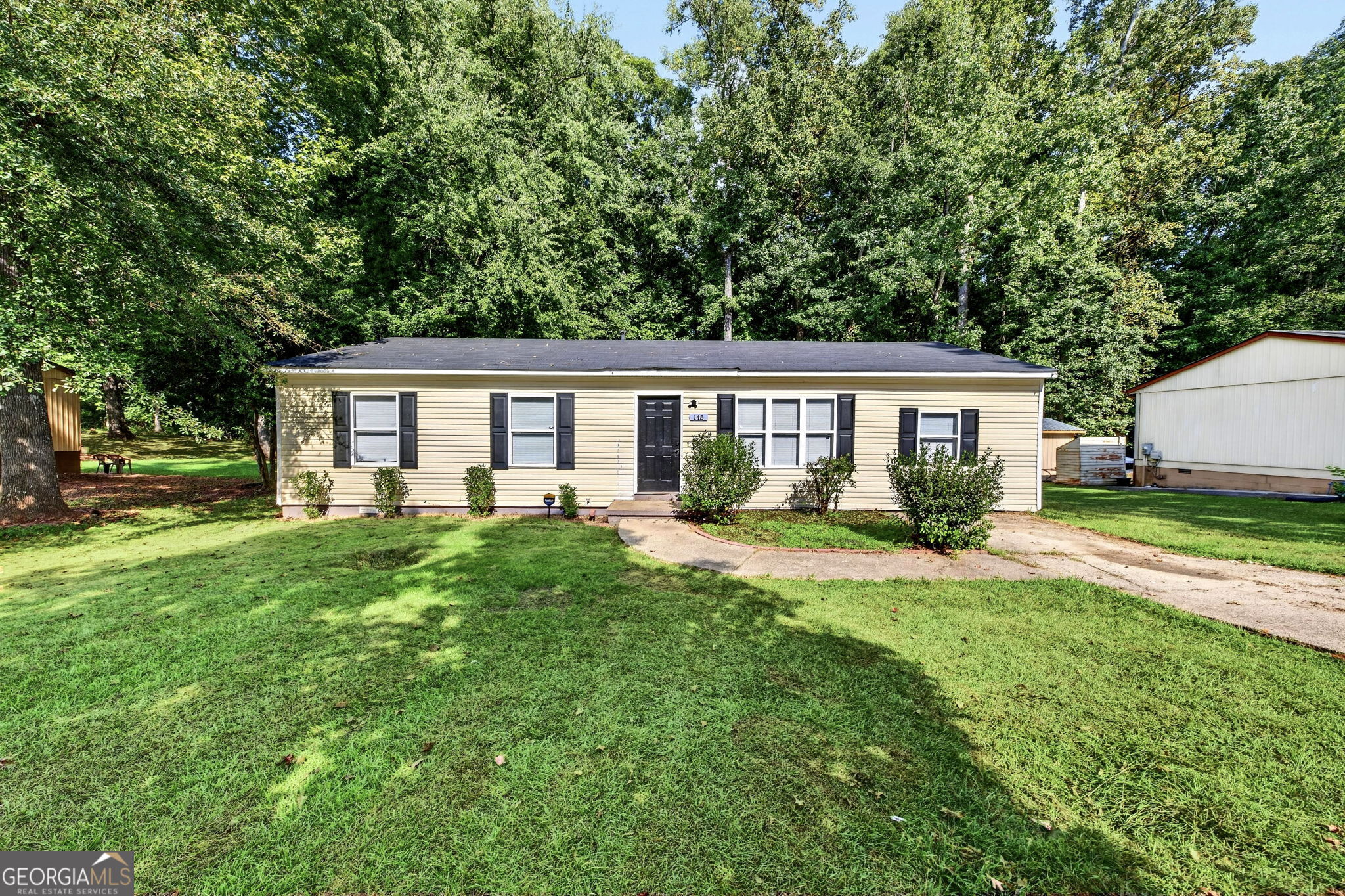 145 Sarsen Circle Property Photo 1