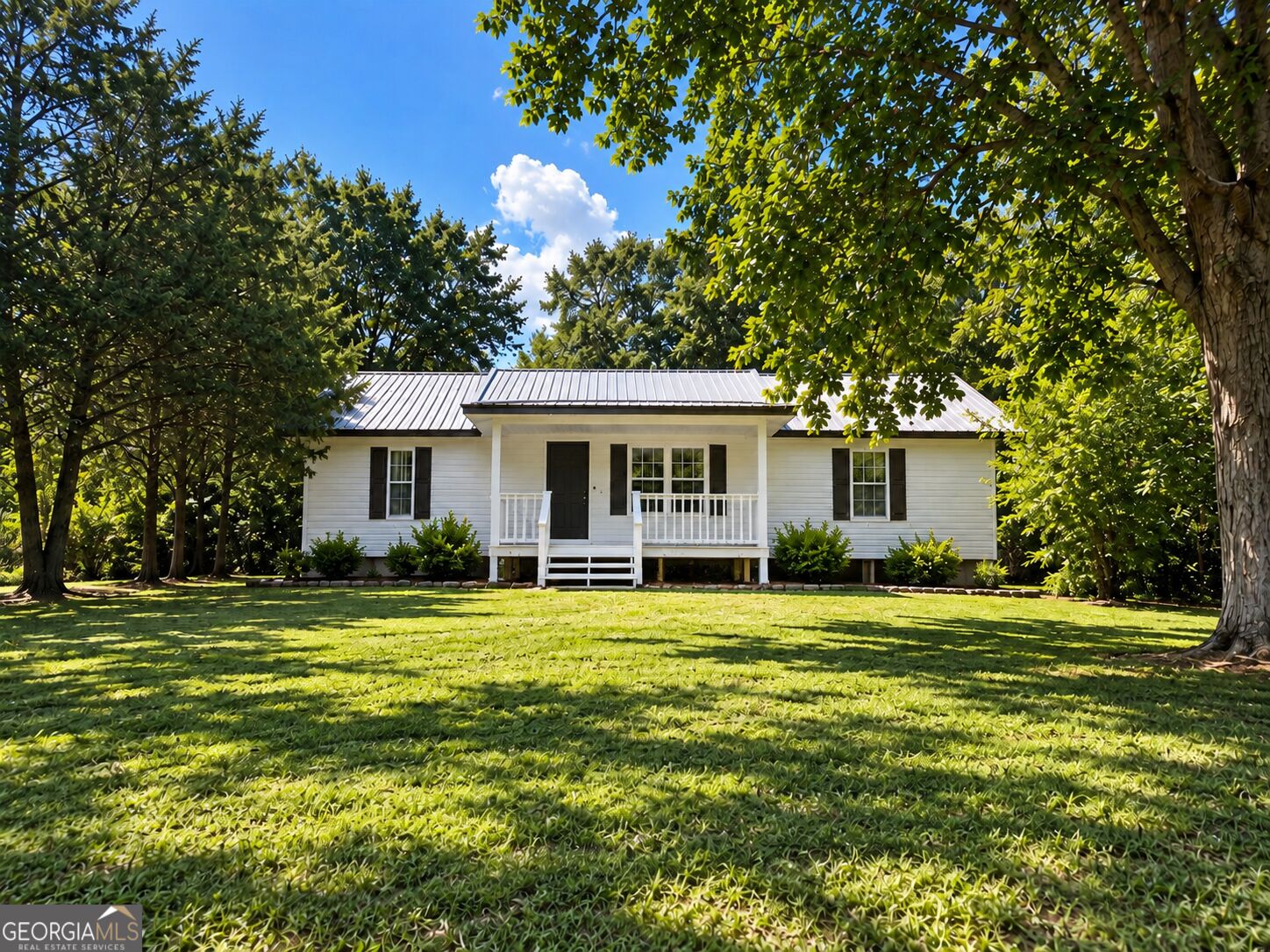 2392 Hancock Drive Property Photo 2