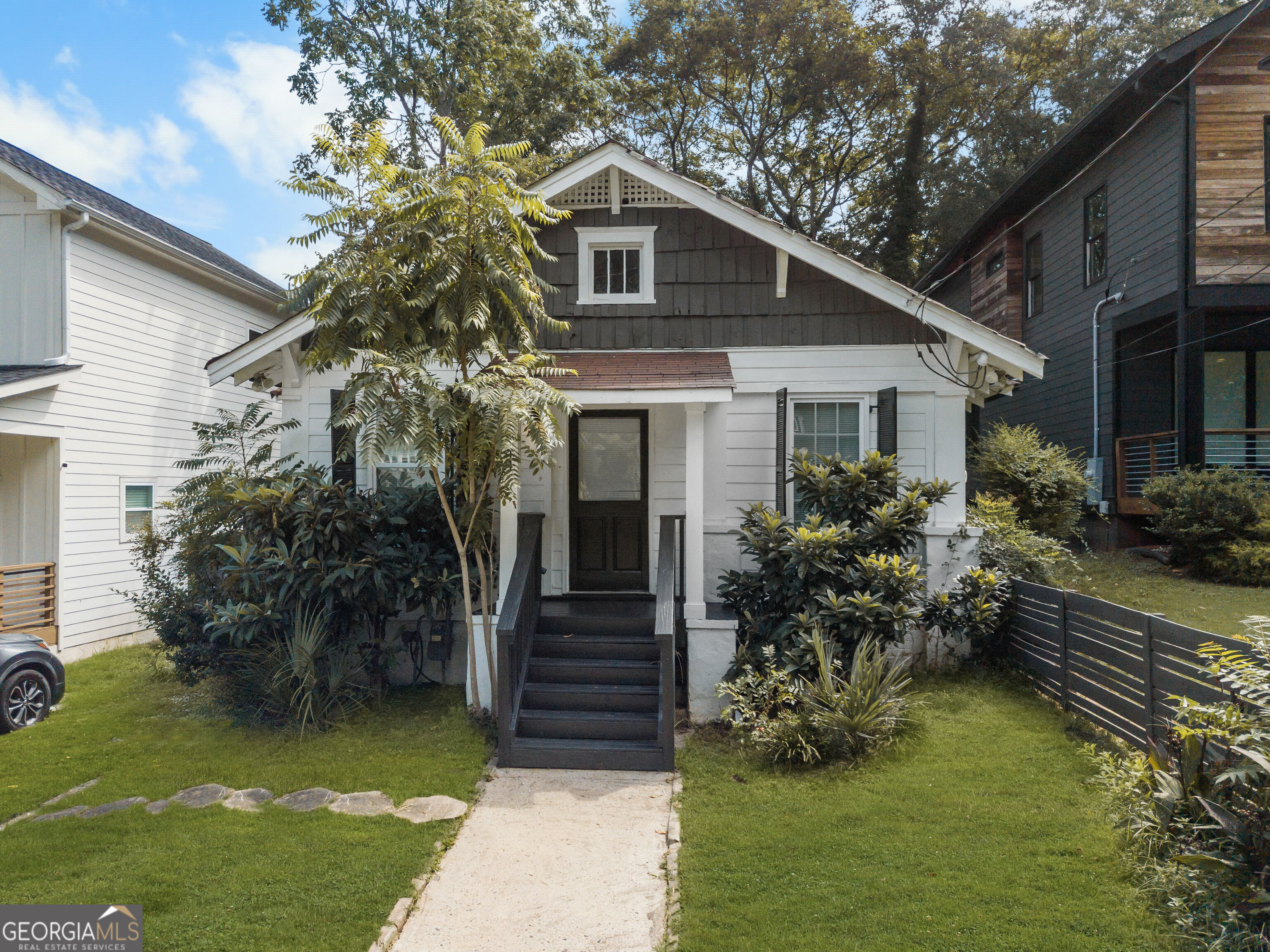 244 Laurel Avenue SW Property Photo 1