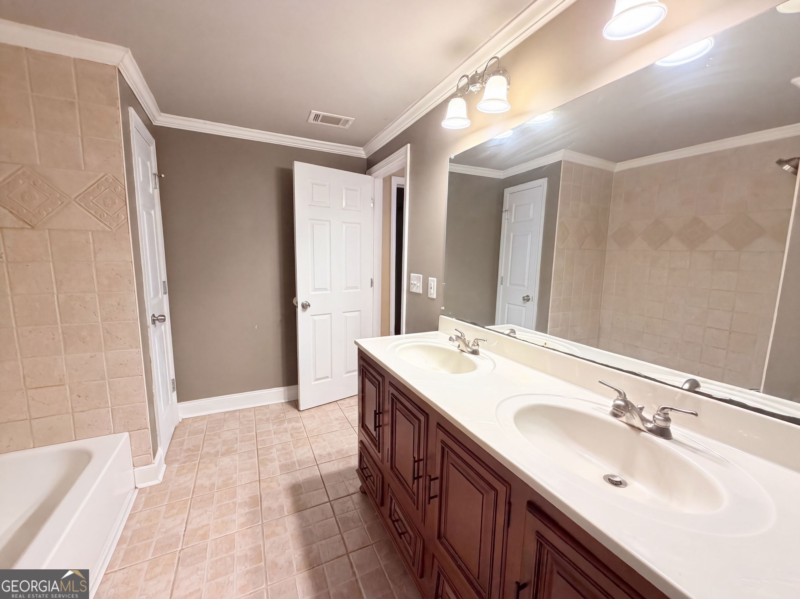 1639 Mapmaker Drive Property Photo 27