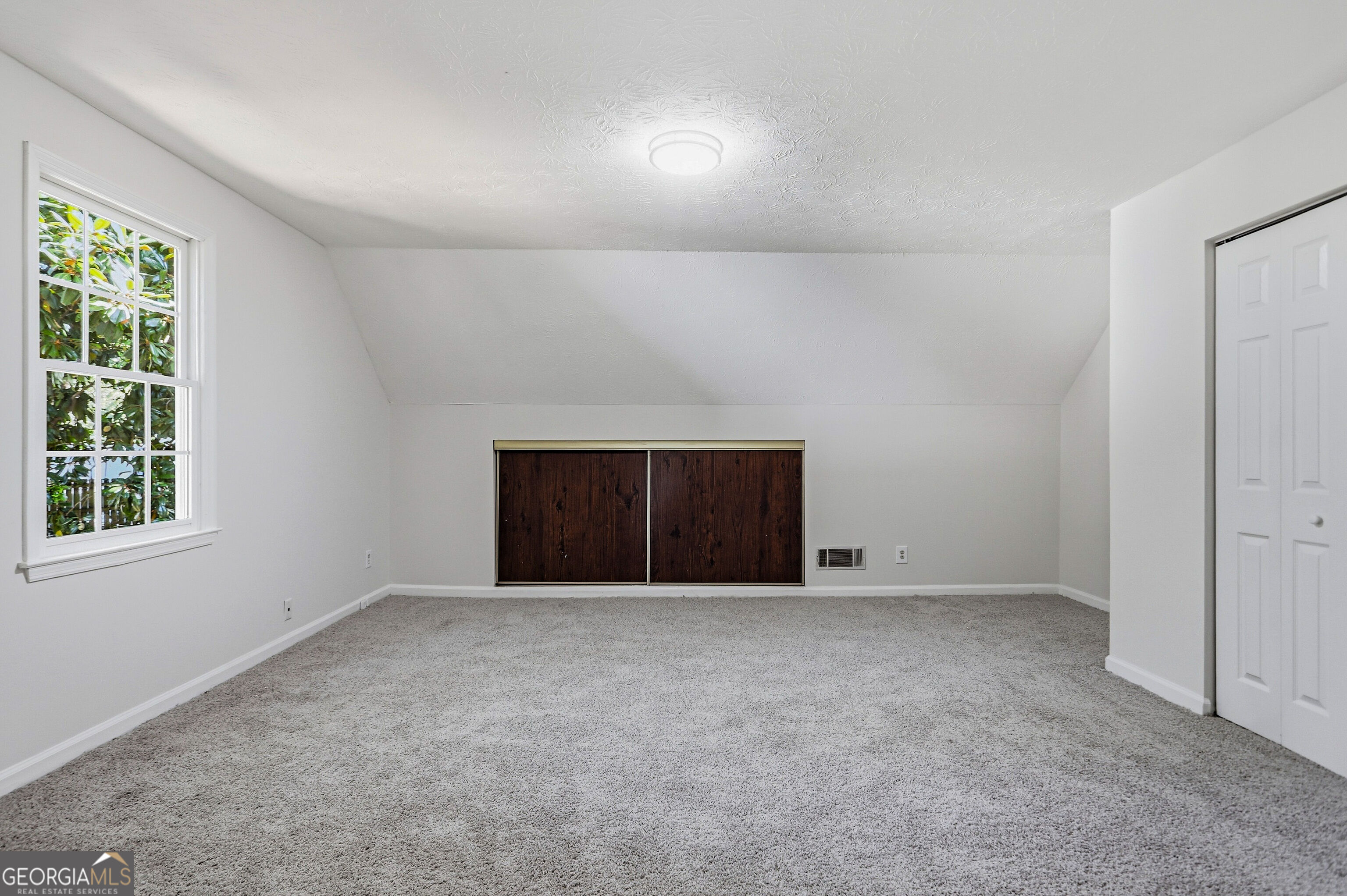 485 Barrington Loop Property Photo 20