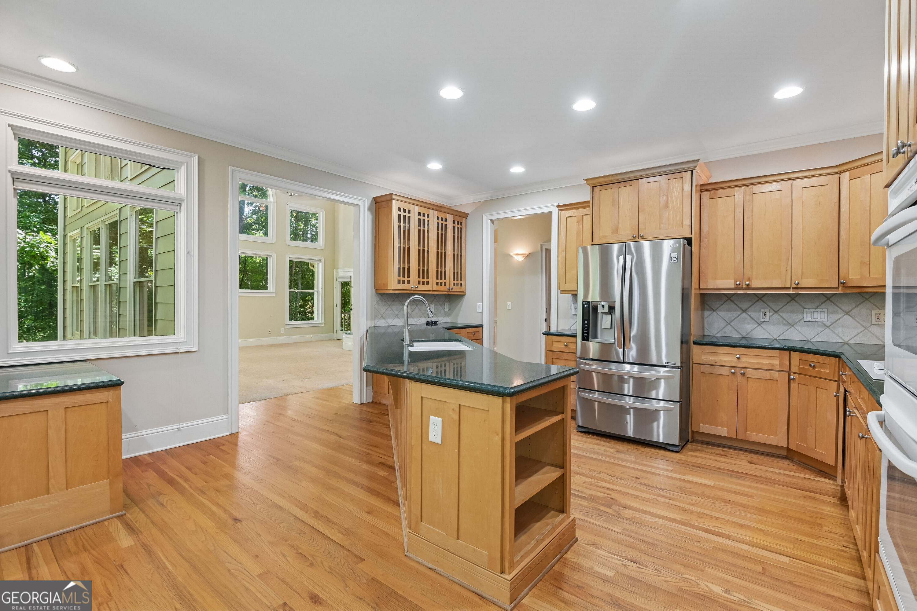 720 Barberry Drive Property Photo 8