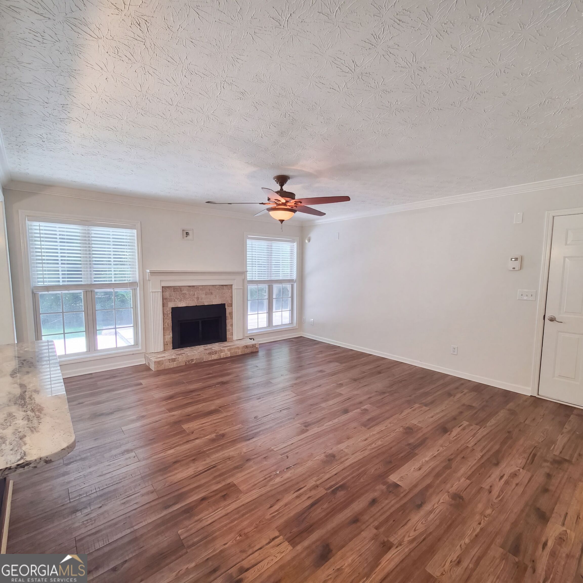 709 Sunny Field Lane Property Photo 3