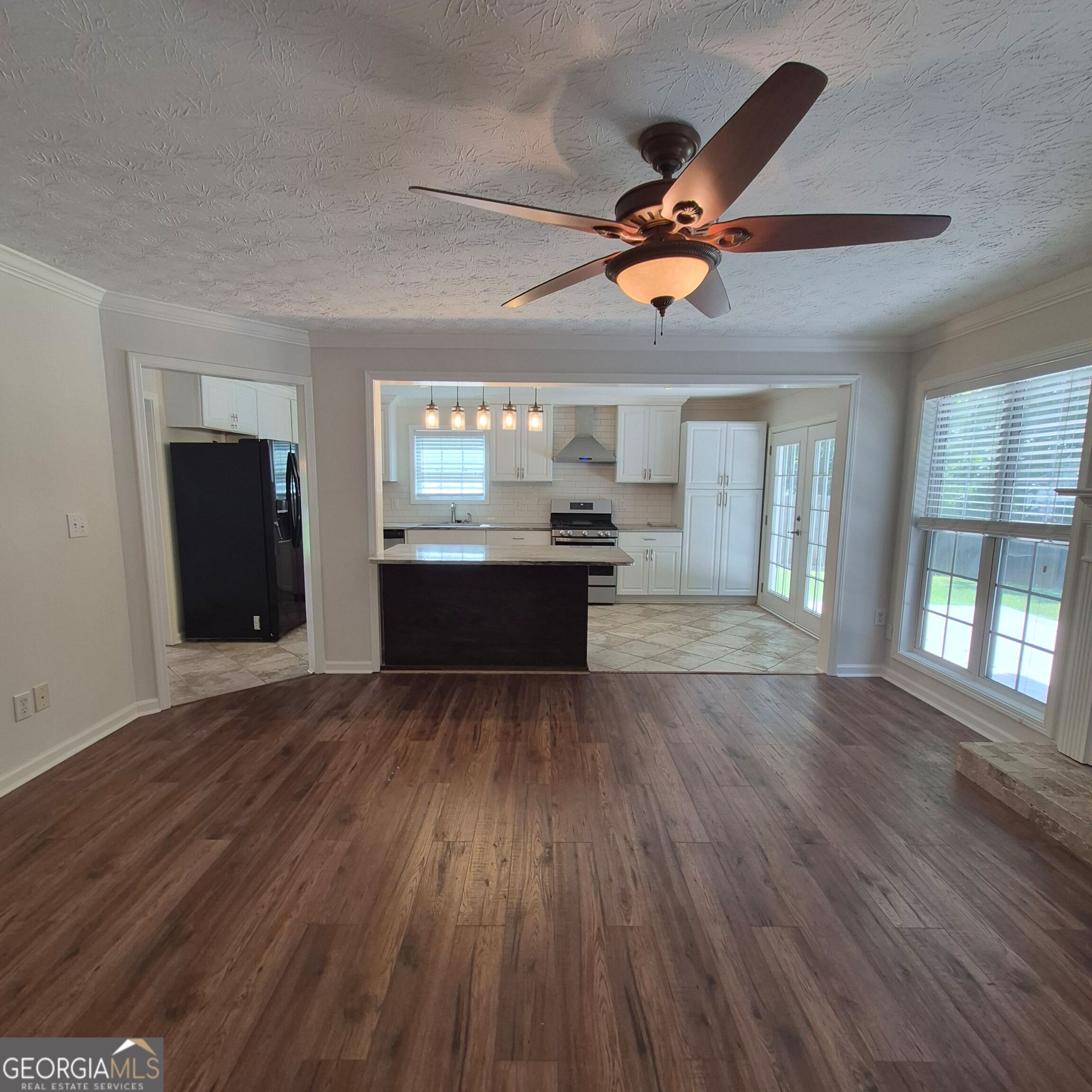 709 Sunny Field Lane Property Photo 9