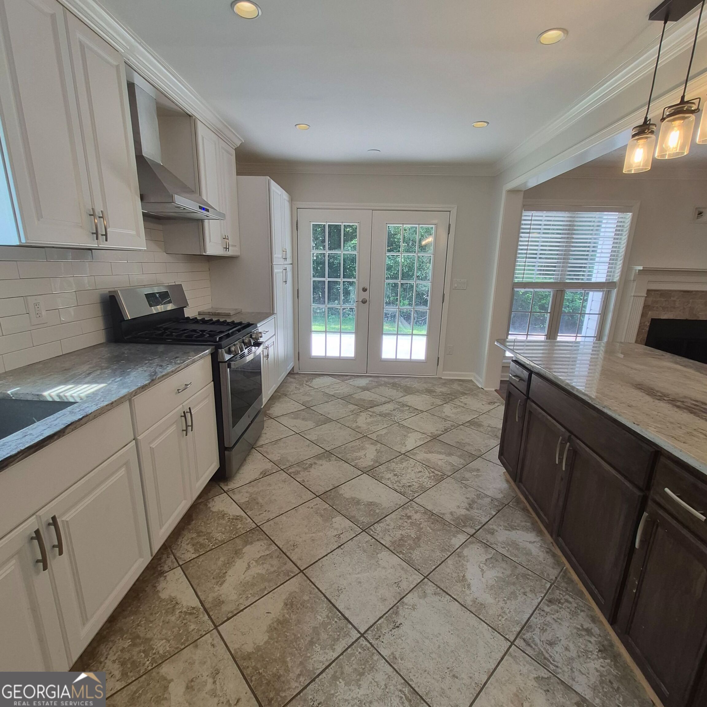 709 Sunny Field Lane Property Photo 11