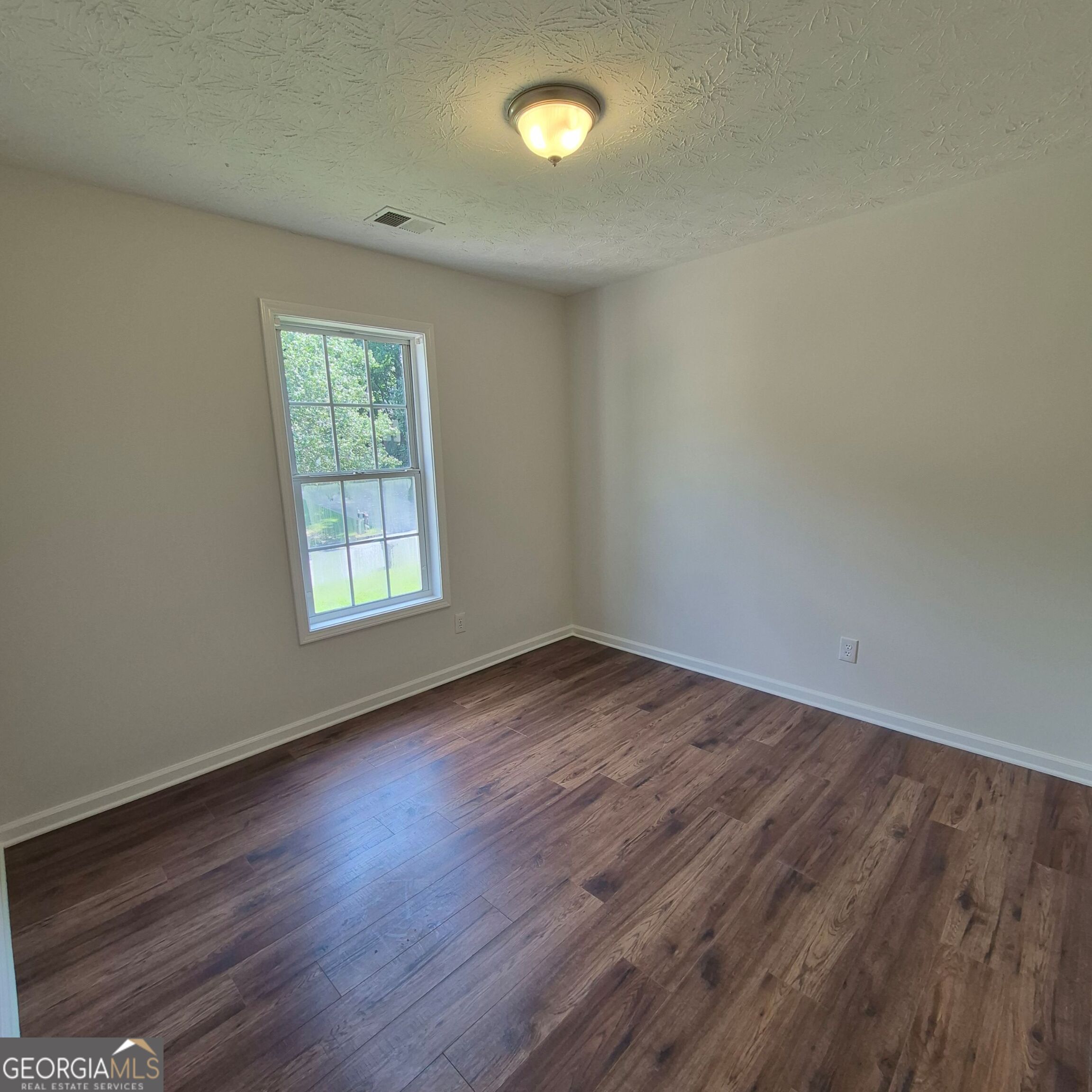 709 Sunny Field Lane Property Photo 16