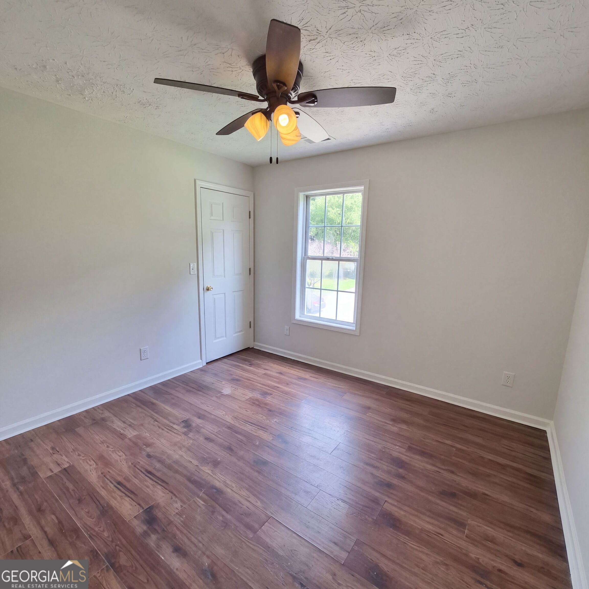 709 Sunny Field Lane Property Photo 17
