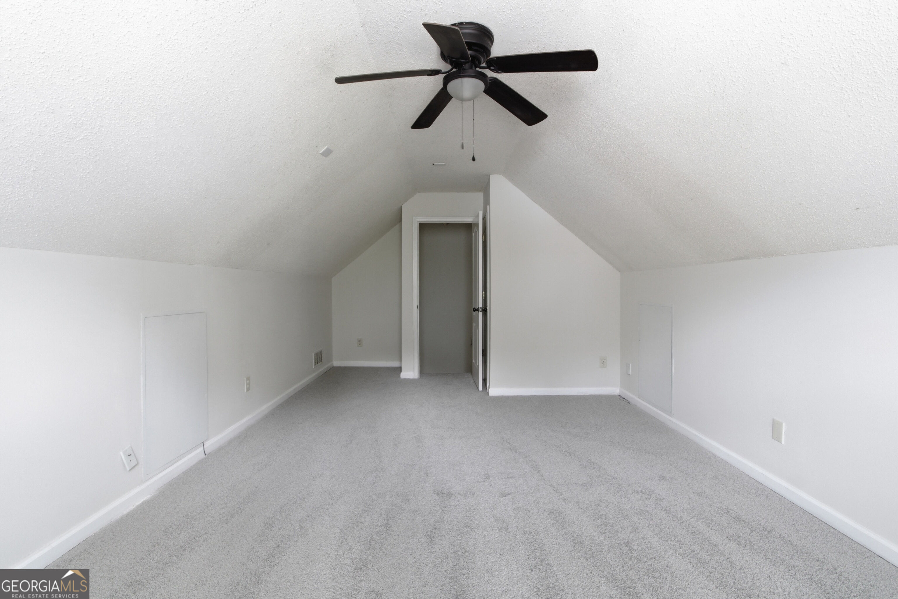 3708 Walnut Creek Way Property Photo 4