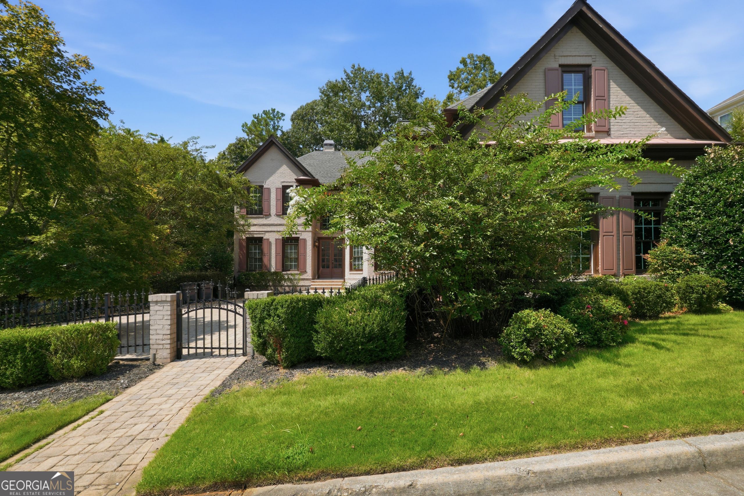 245 Steeple Point Drive Property Photo 1