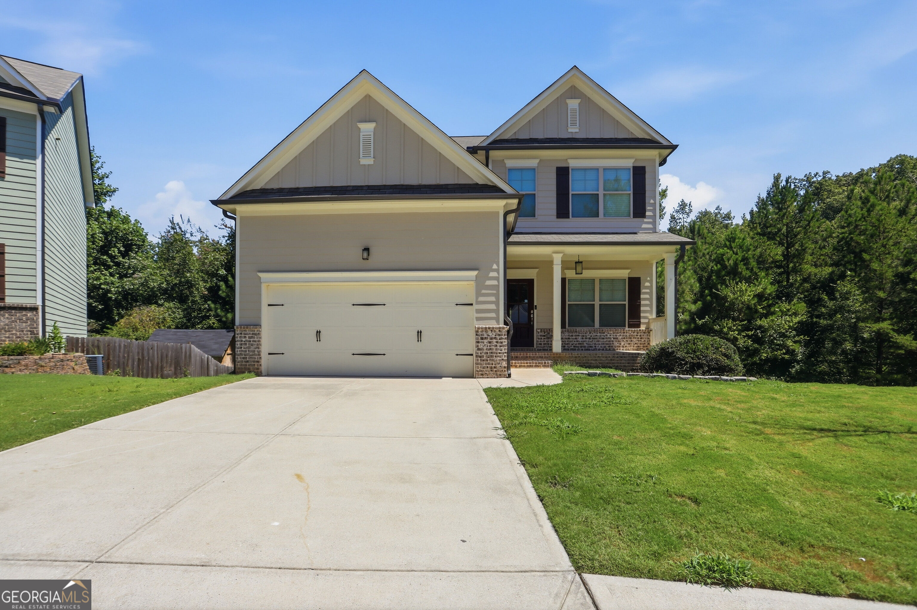 469 Flowing Trail Property Photo 1
