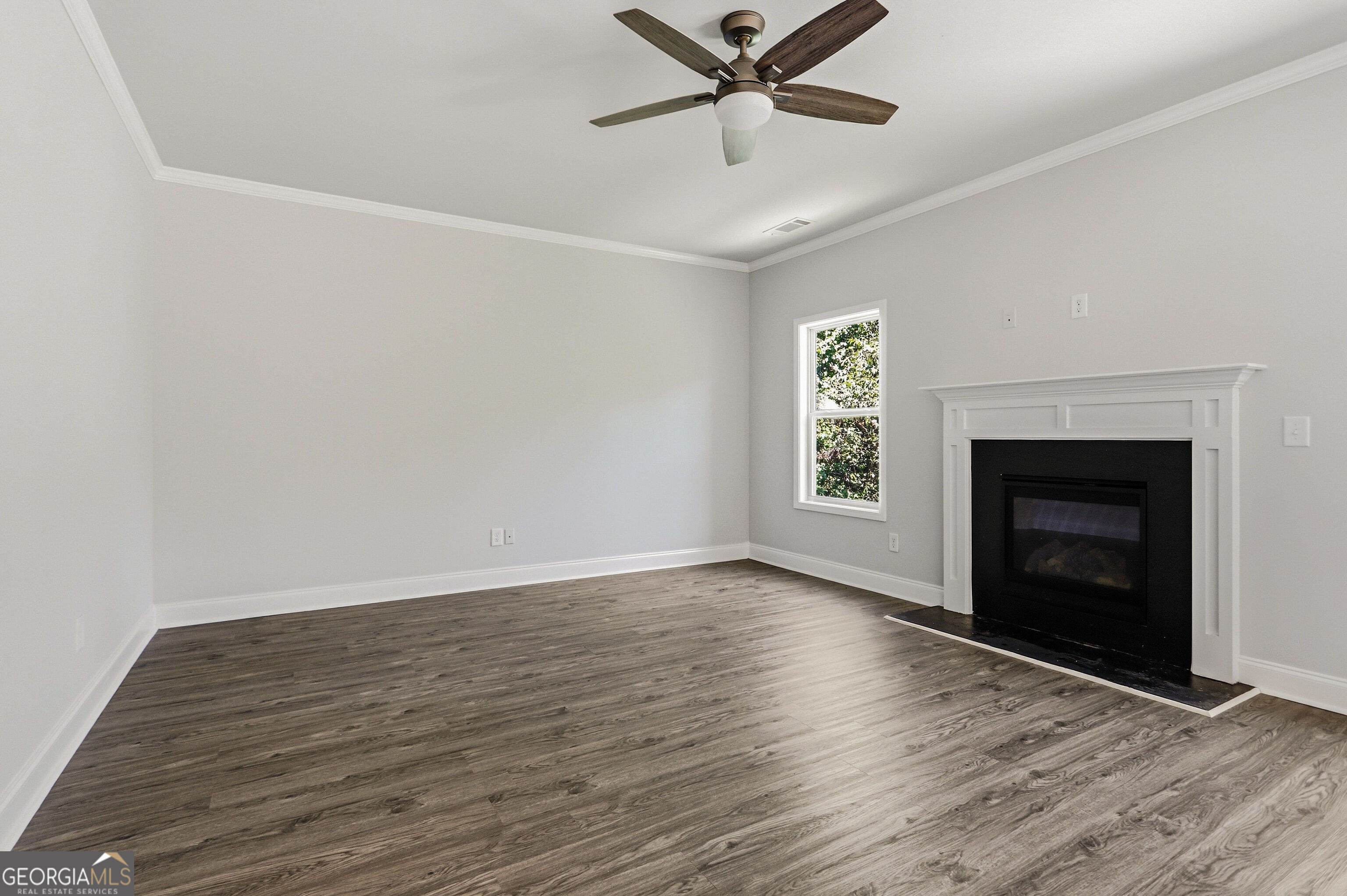 469 Flowing Trail Property Photo 7