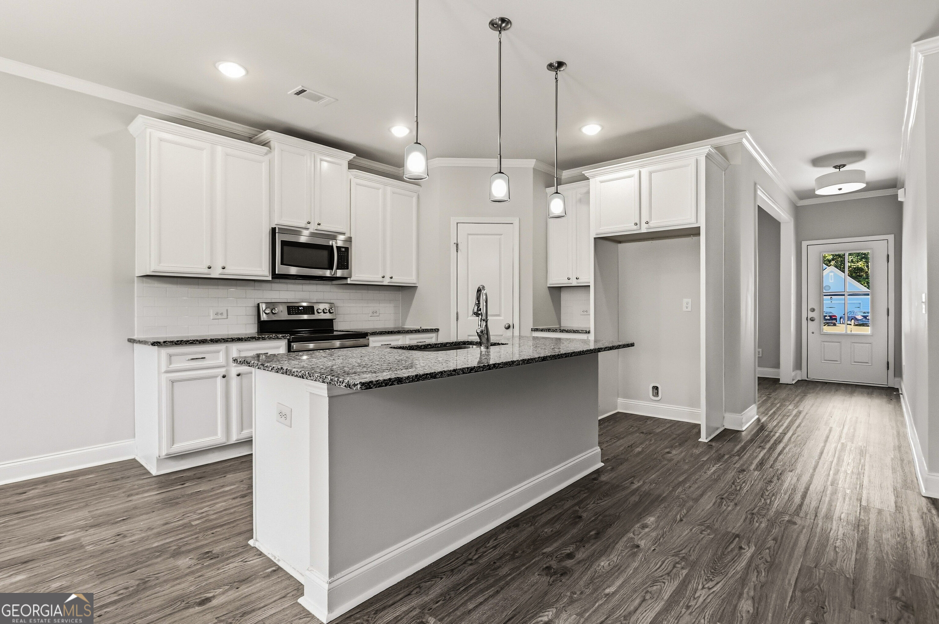 469 Flowing Trail Property Photo 10