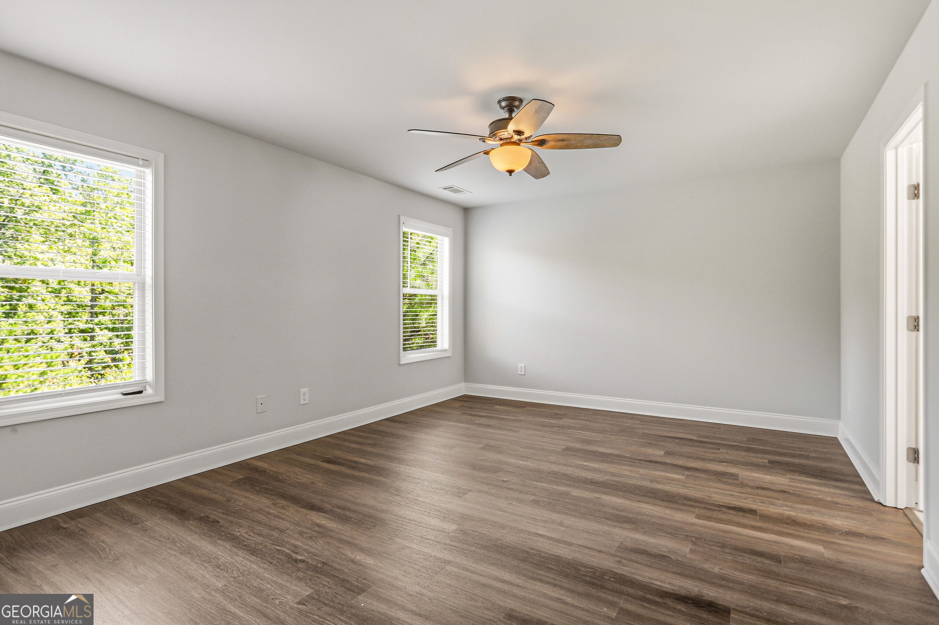469 Flowing Trail Property Photo 14
