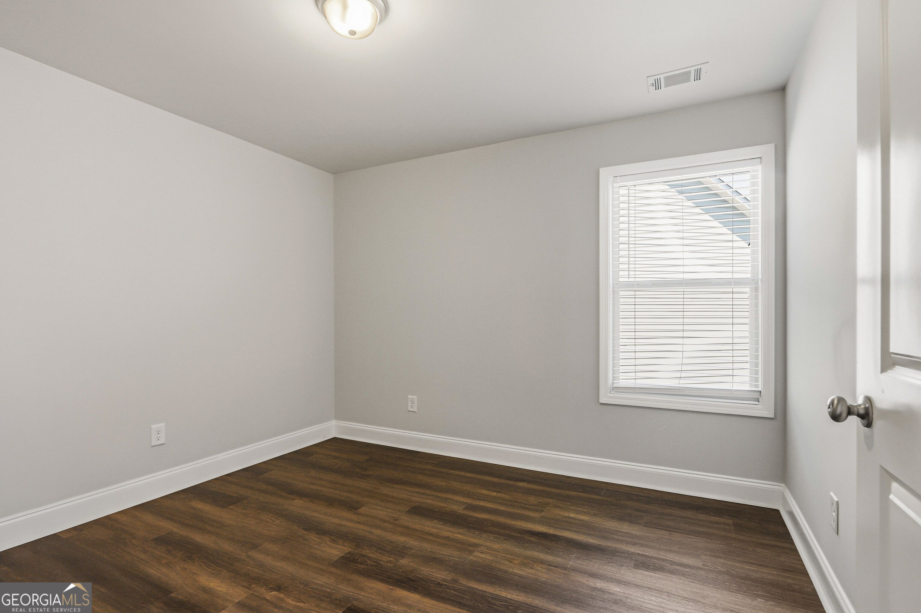 469 Flowing Trail Property Photo 18