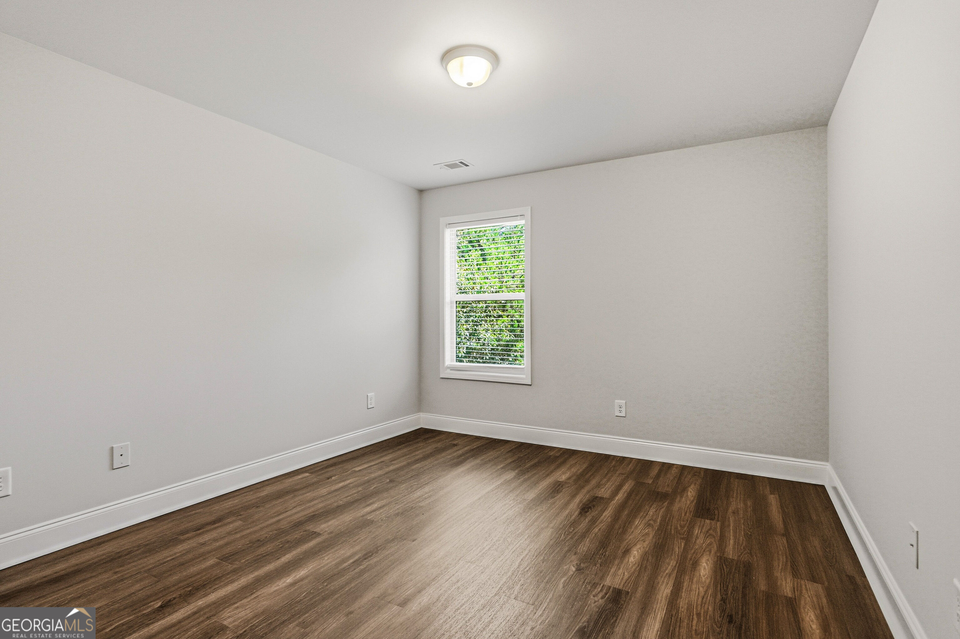 469 Flowing Trail Property Photo 22