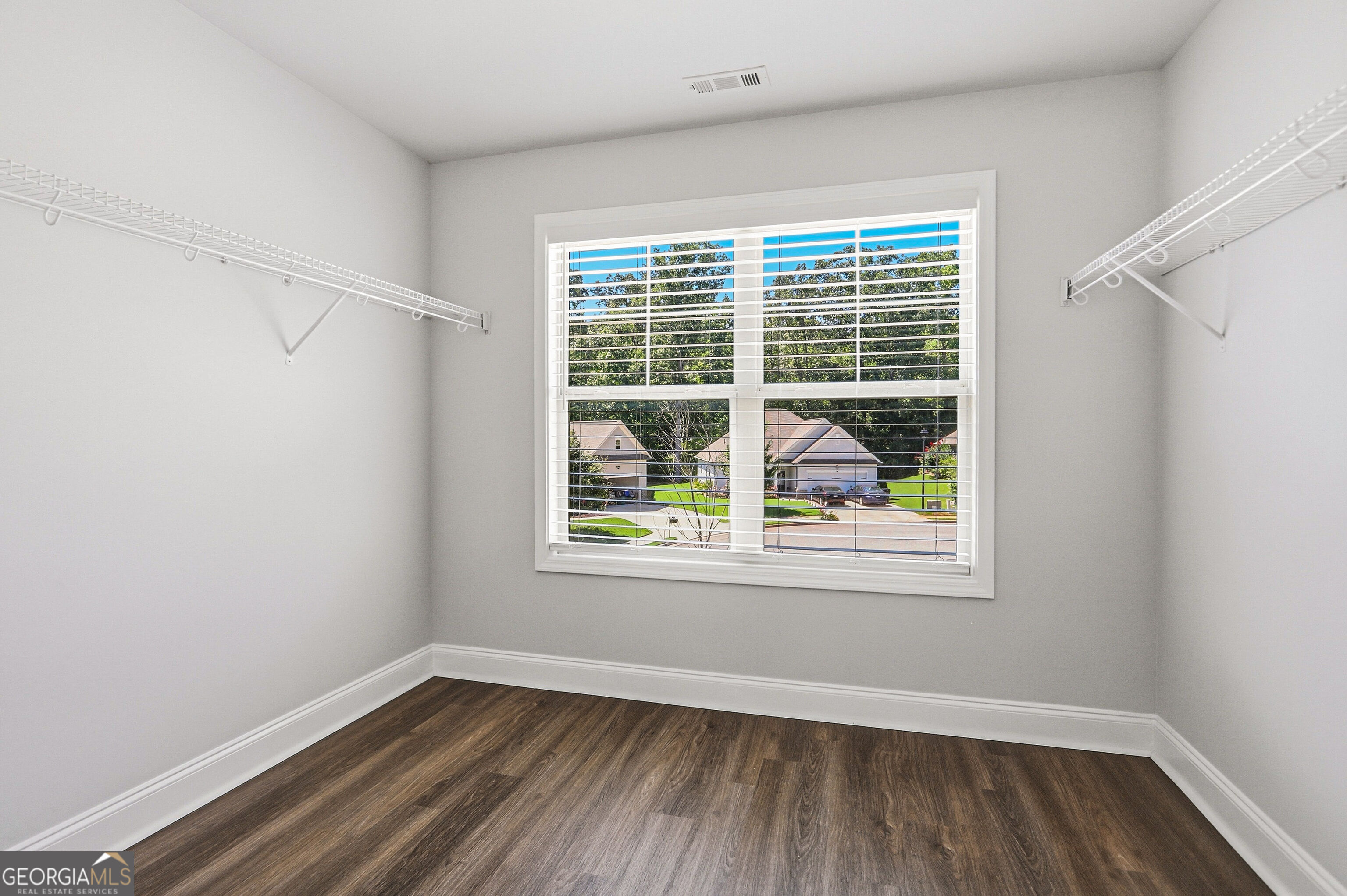 469 Flowing Trail Property Photo 24