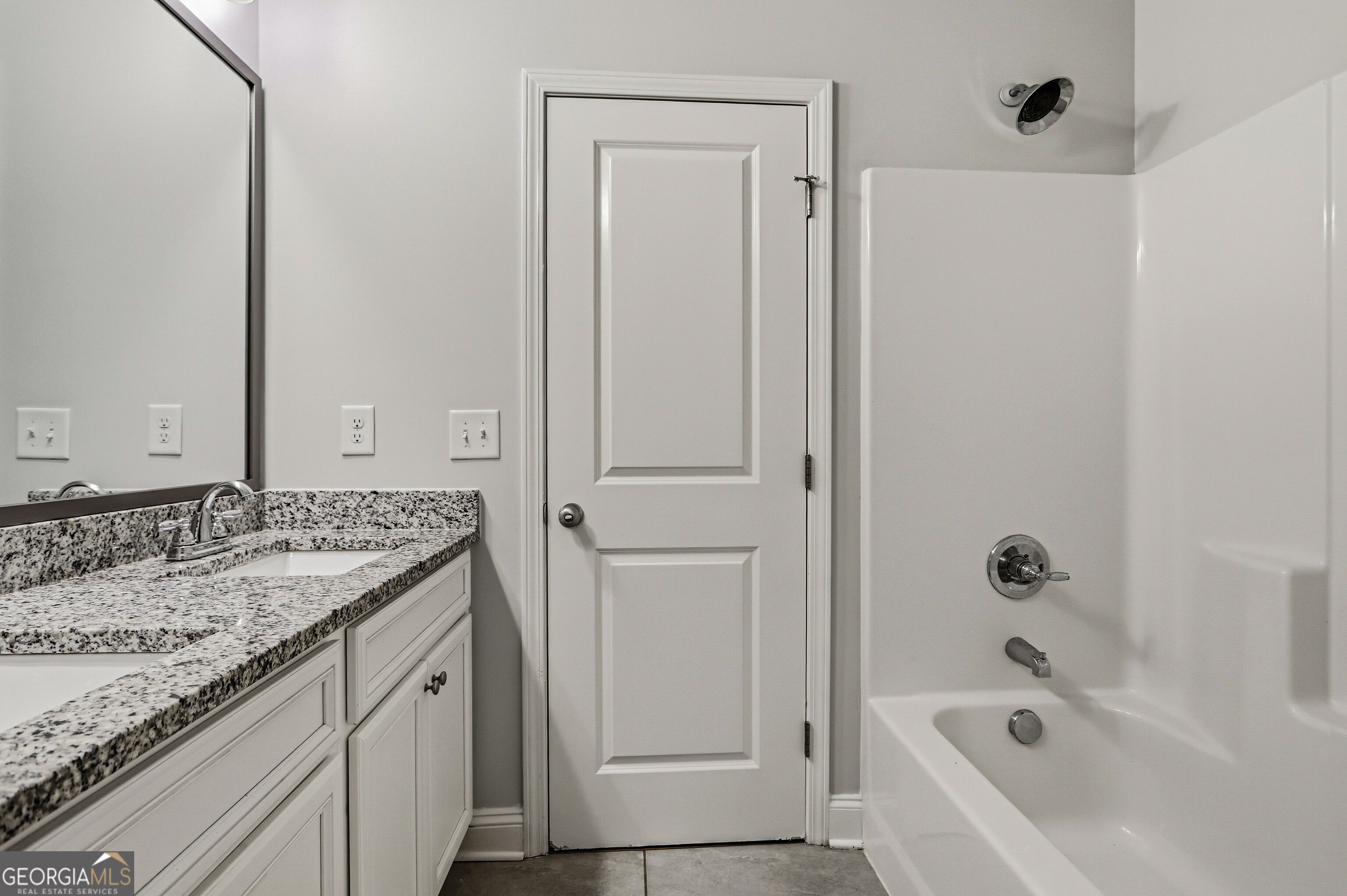 469 Flowing Trail Property Photo 31