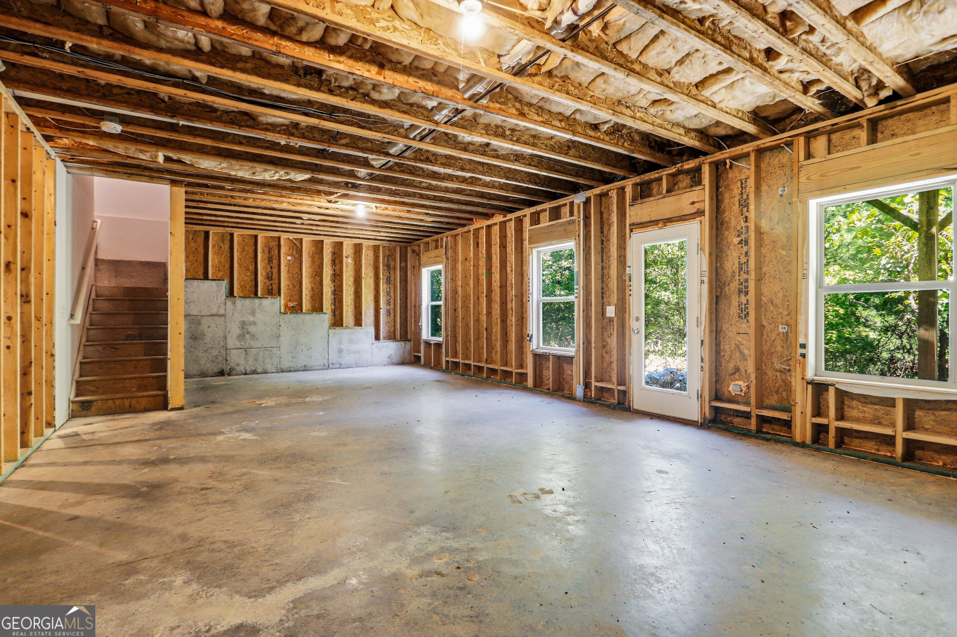 469 Flowing Trail Property Photo 36