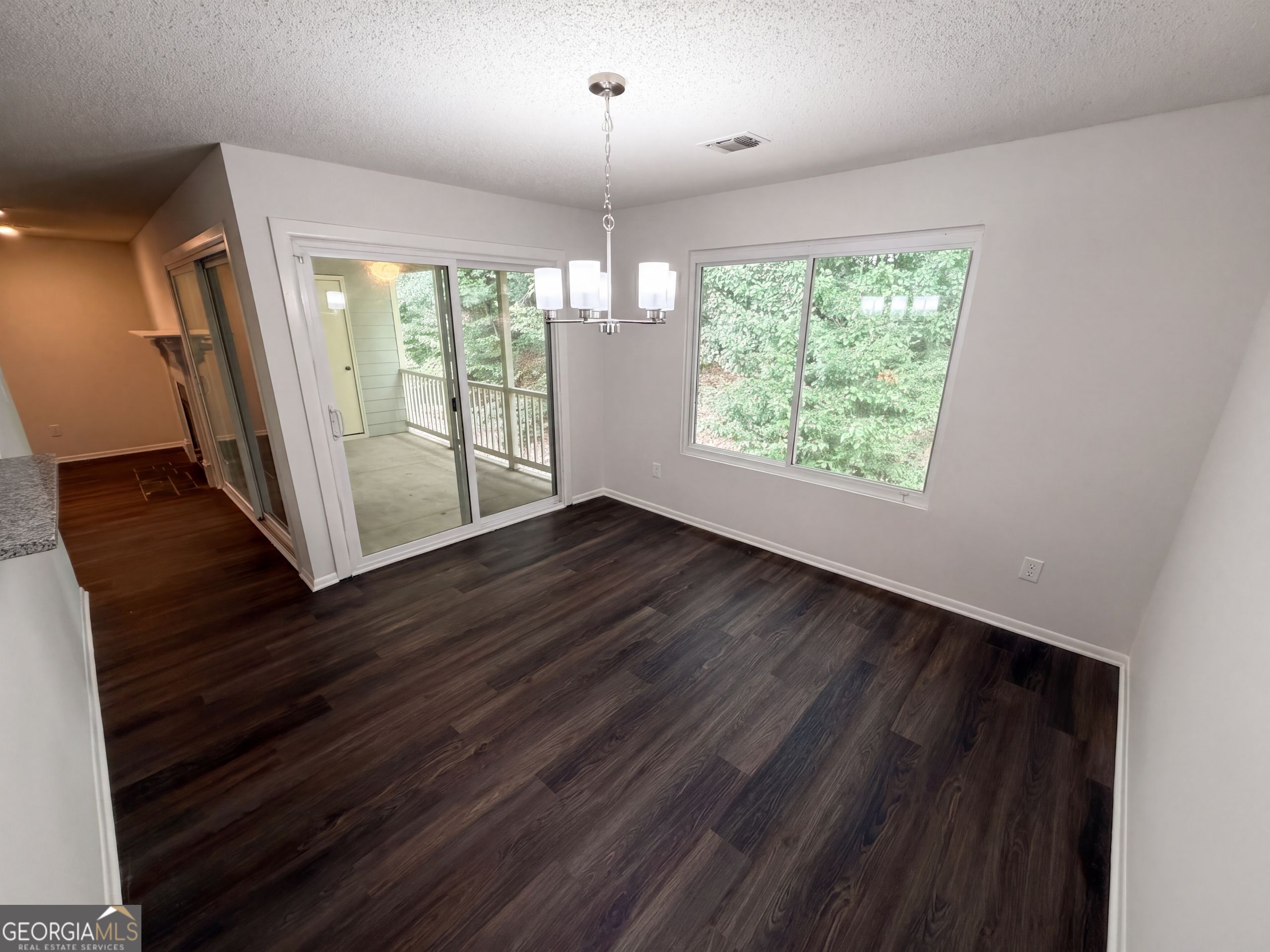 18 Springhedge Court Se Property Photo 12