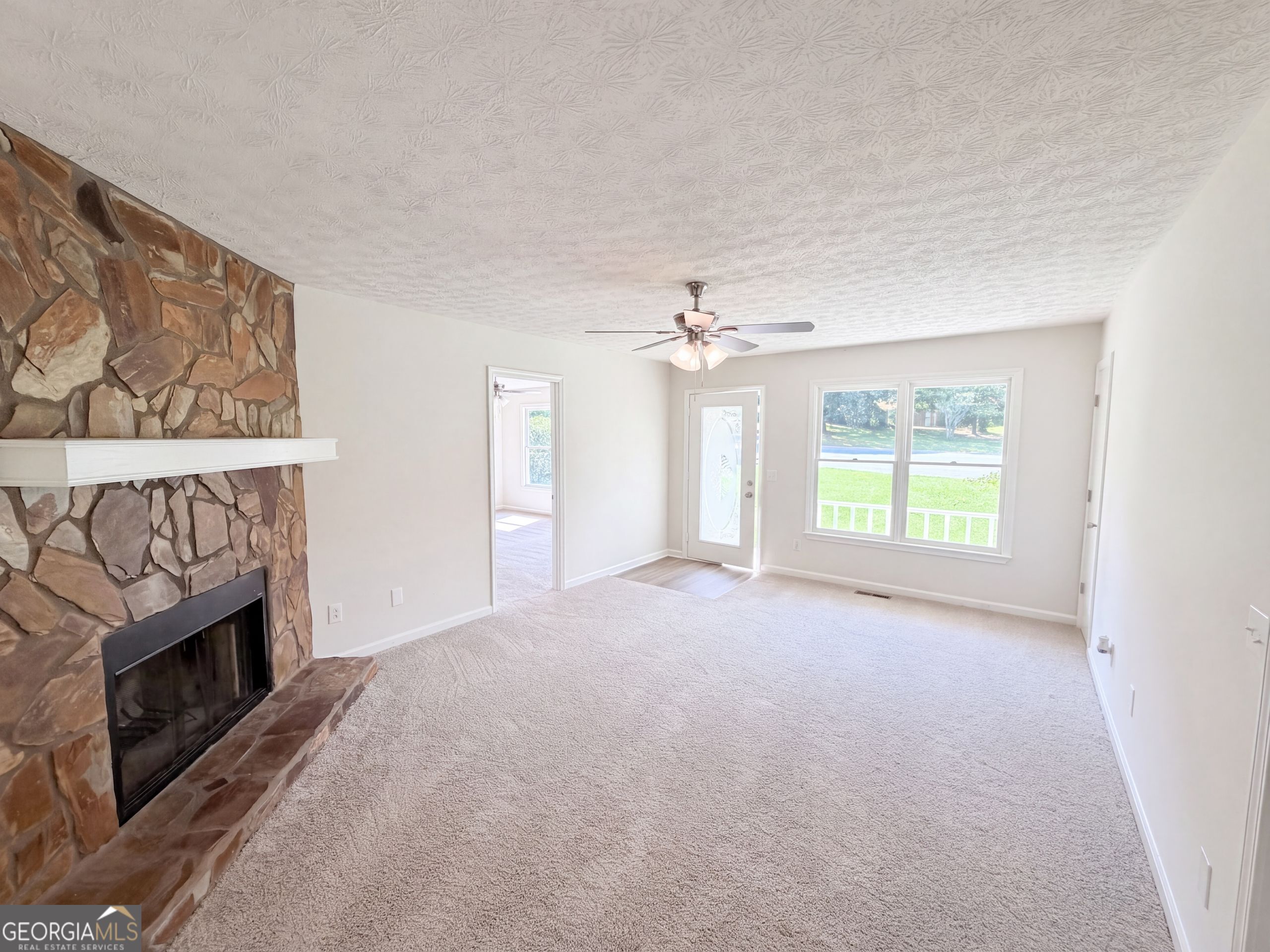 806 Ruswood Road Property Photo 3