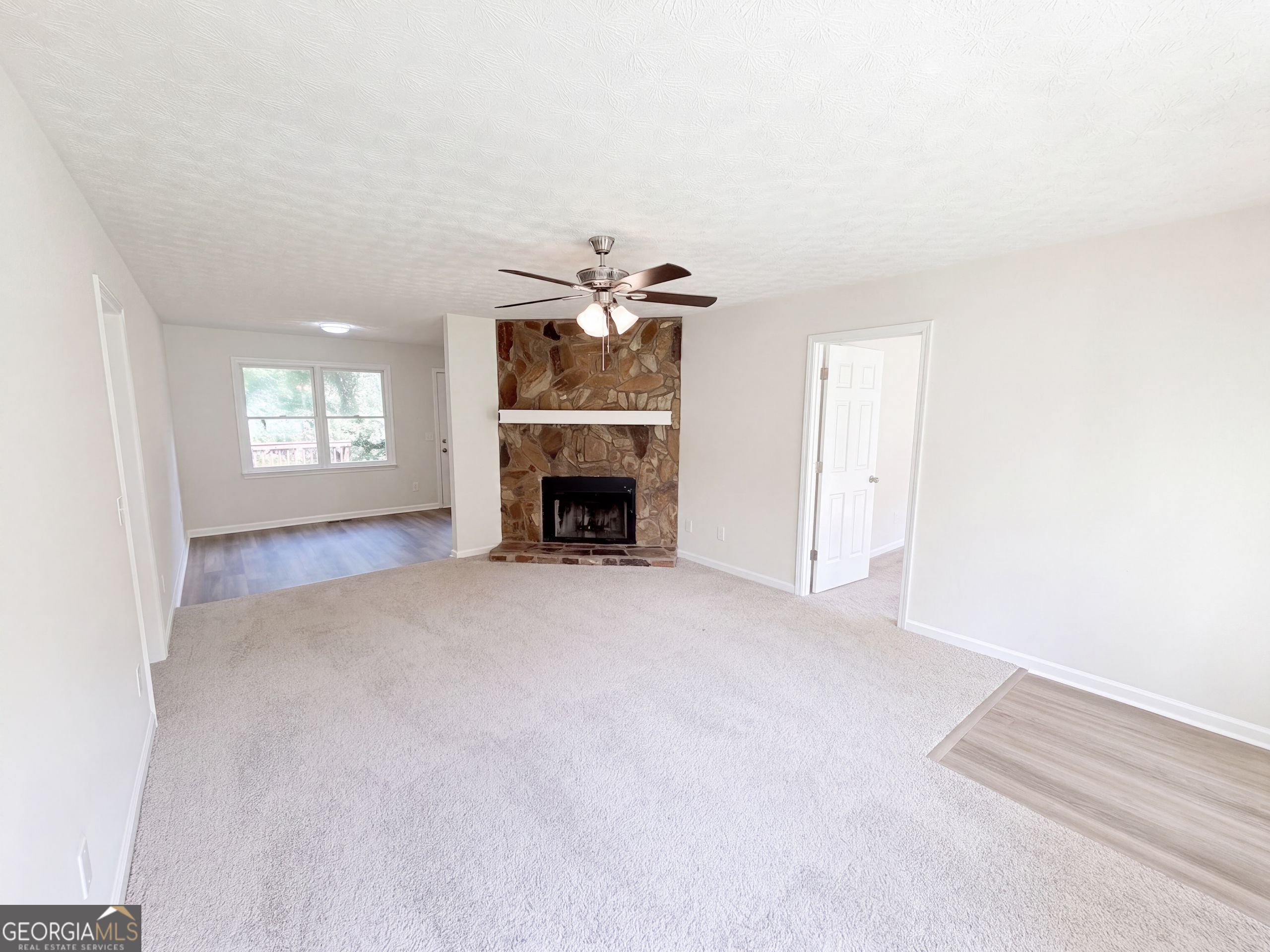 806 Ruswood Road Property Photo 7