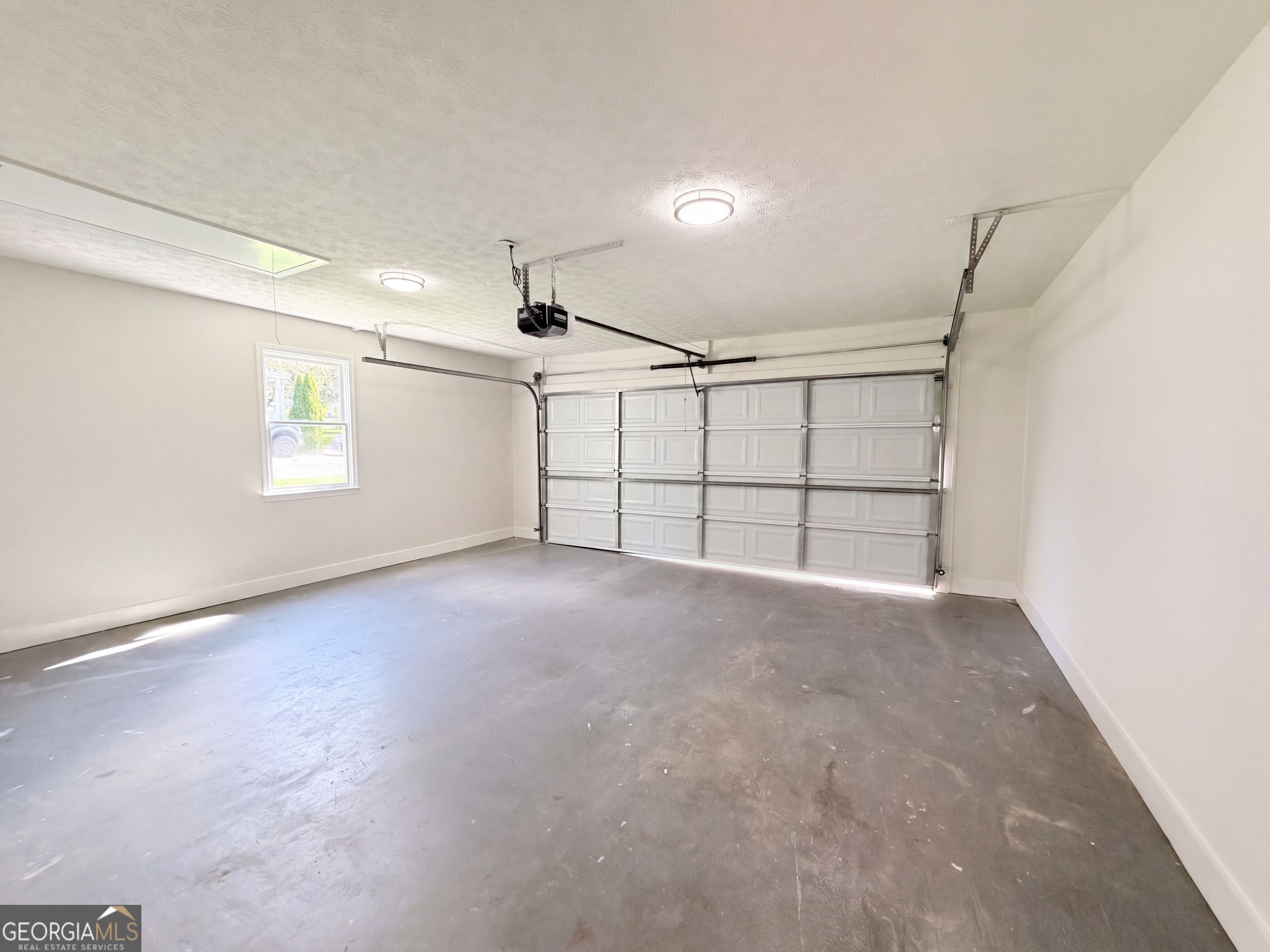 806 Ruswood Road Property Photo 17