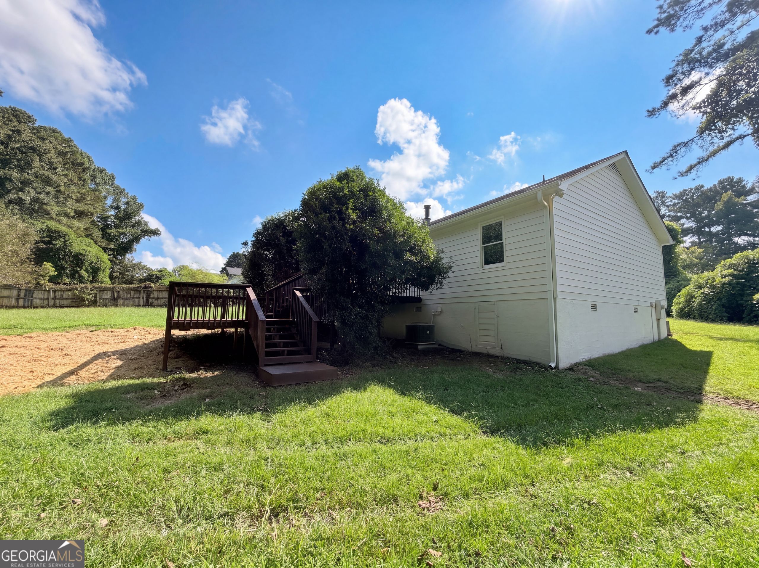 806 Ruswood Road Property Photo 18