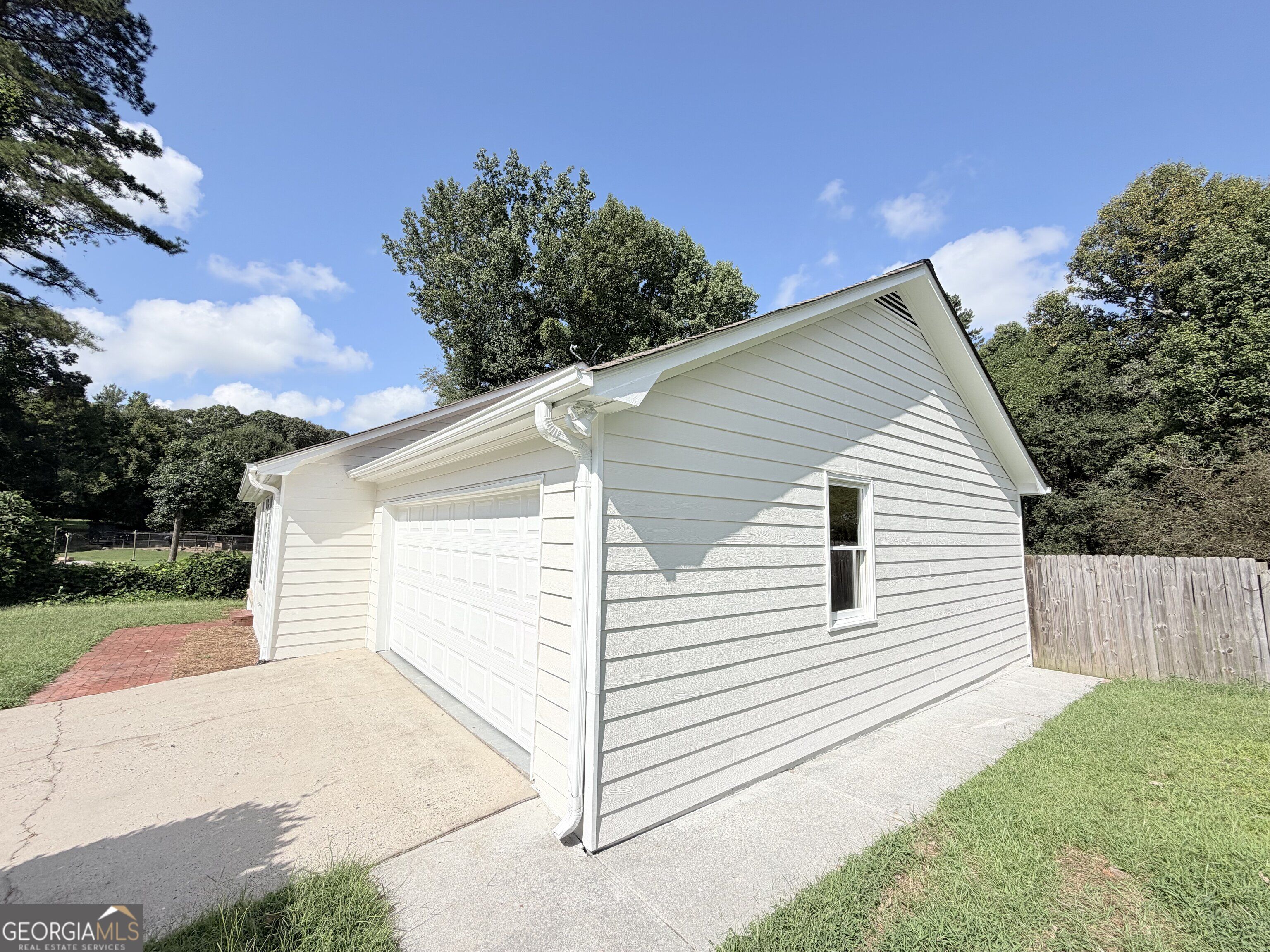 806 Ruswood Road Property Photo 19