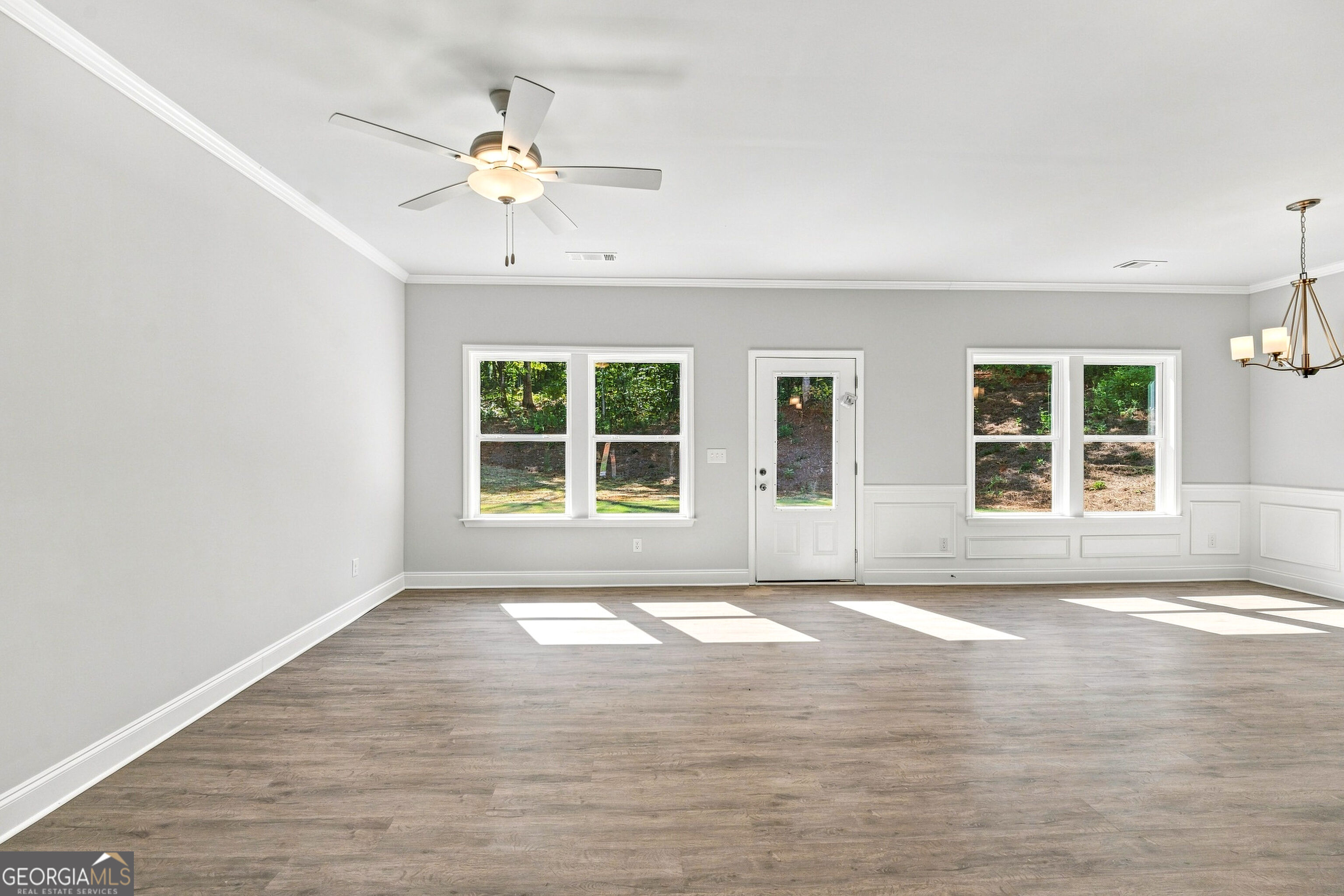 4472 Rivercliffs Way Property Photo 4