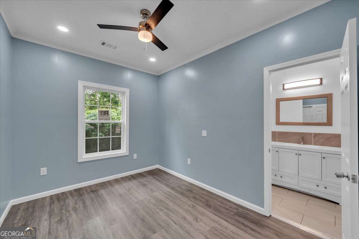104 Robinson Street Property Photo 15