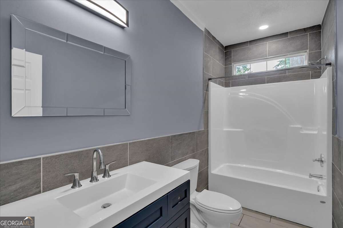 104 Robinson Street Property Photo 21